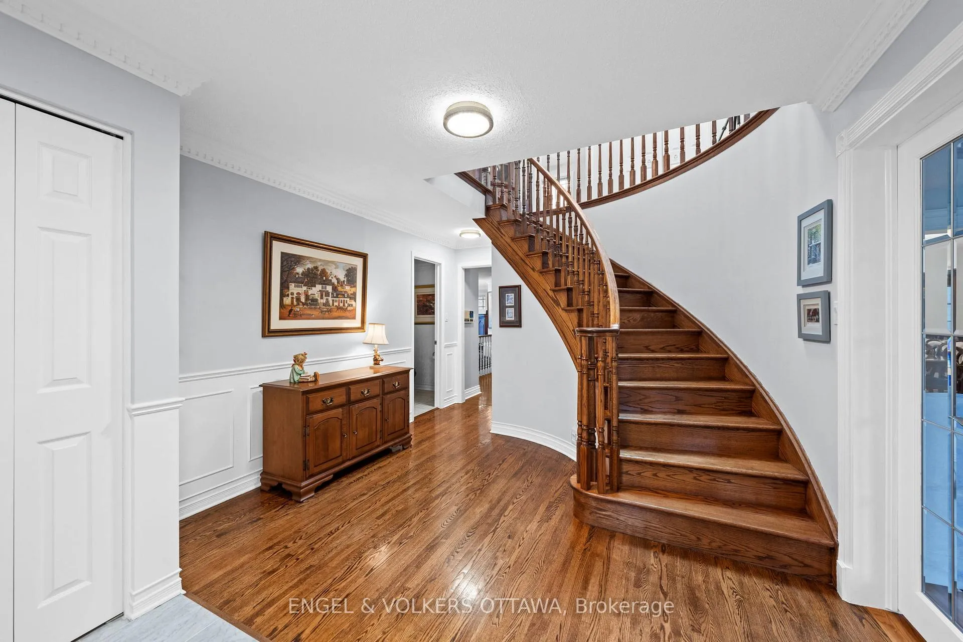 Photo 5 of 19 Kimmins Court, Ottawa, Kanata - Beaverbrook — HOMEH