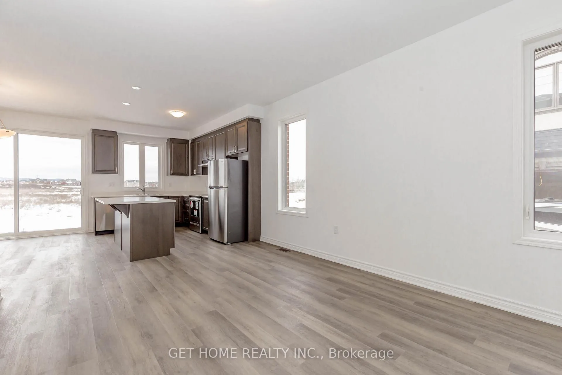 Photo 8 of 435 Gordon Krantz Avenue, Milton, Walker — HOMEH