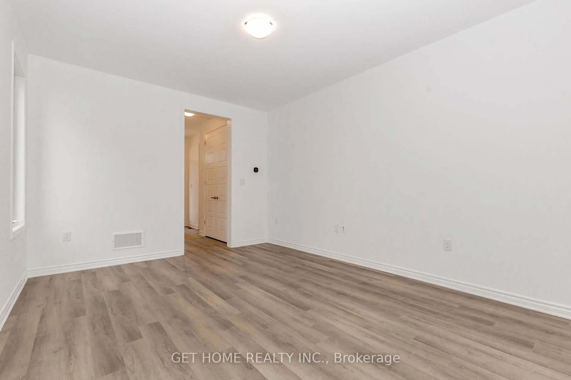 Photo 10 of 435 Gordon Krantz Avenue, Milton, Walker — HOMEH
