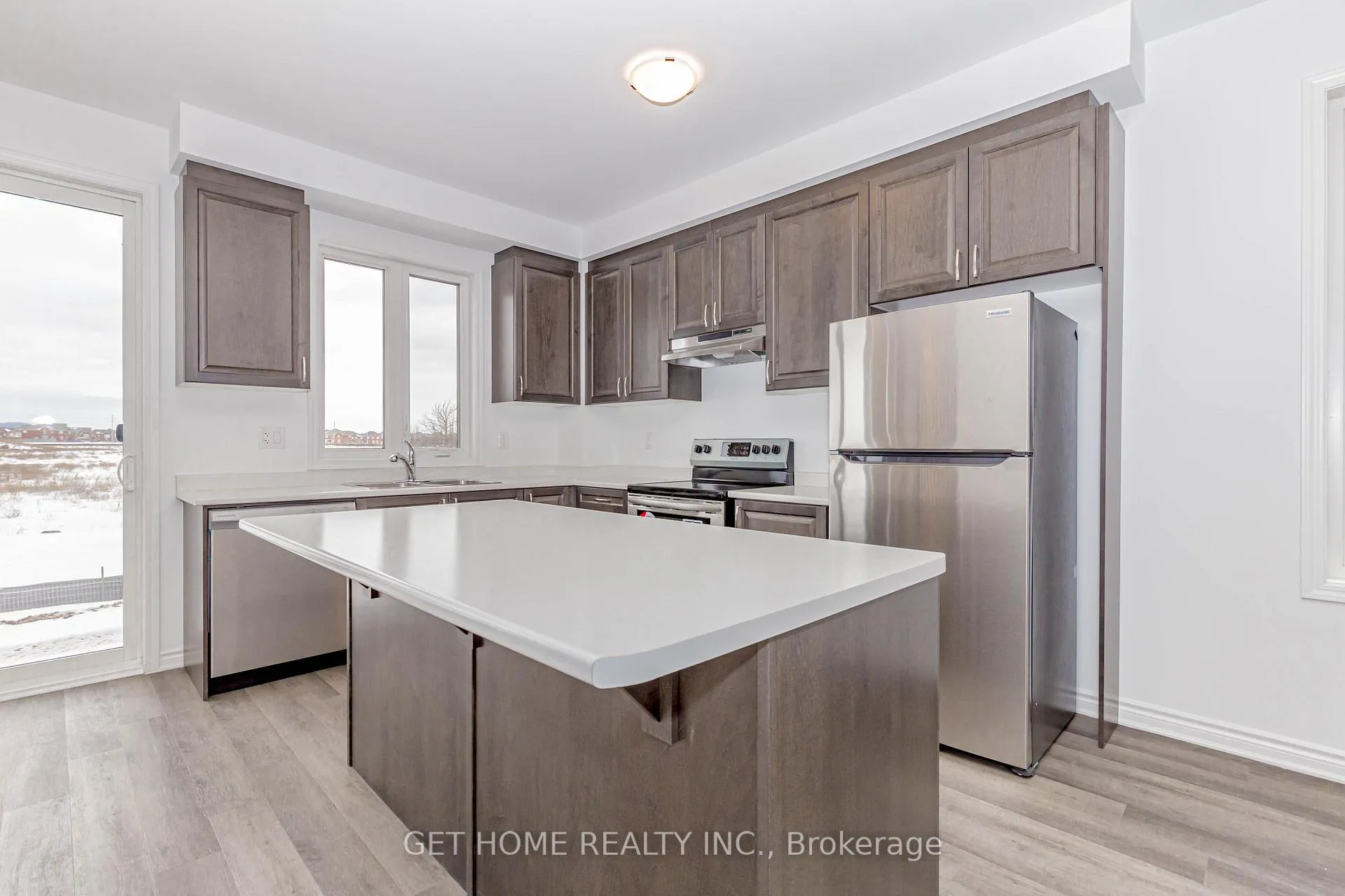 Photo 12 of 435 Gordon Krantz Avenue, Milton, Walker — HOMEH