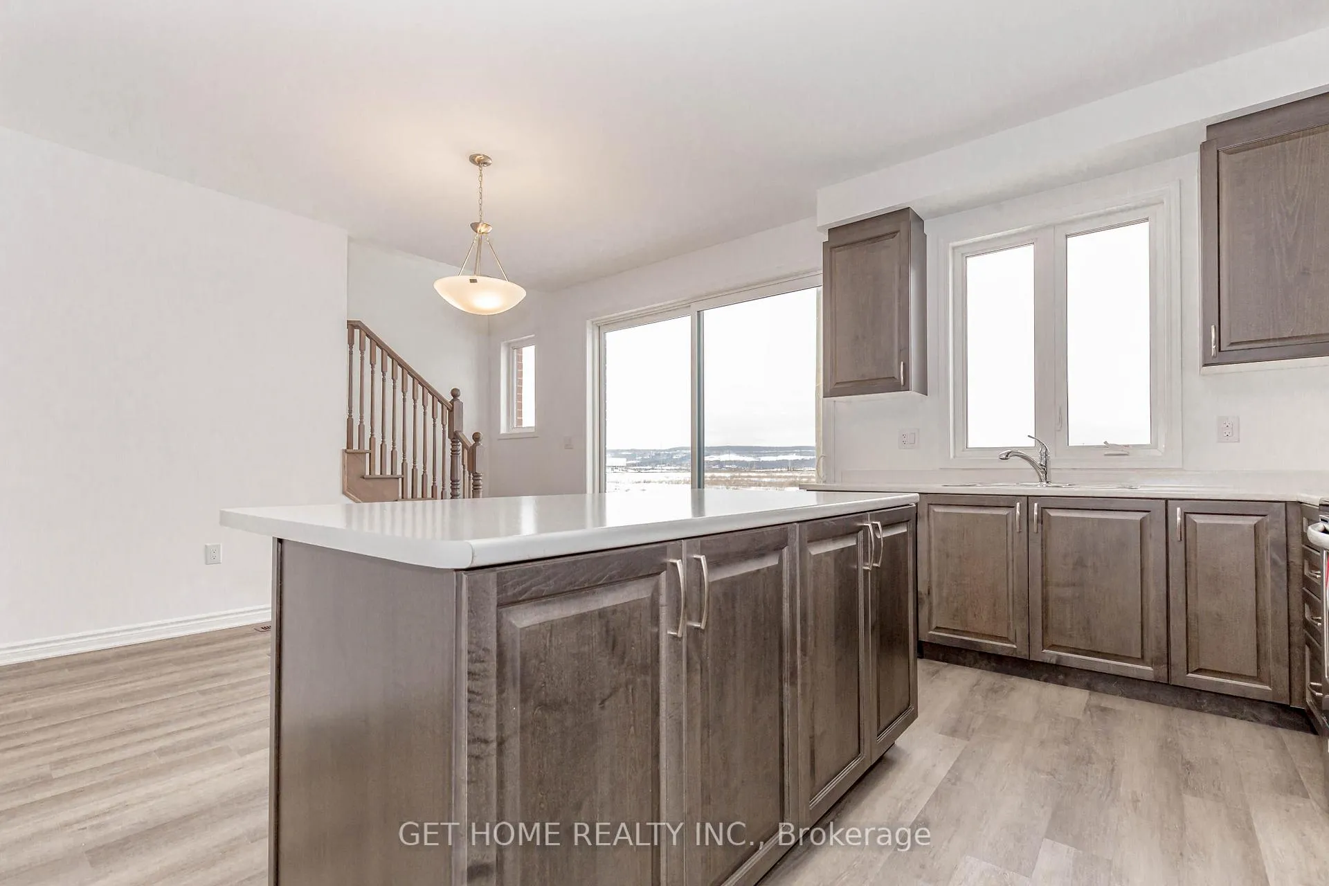 Photo 16 of 435 Gordon Krantz Avenue, Milton, Walker — HOMEH