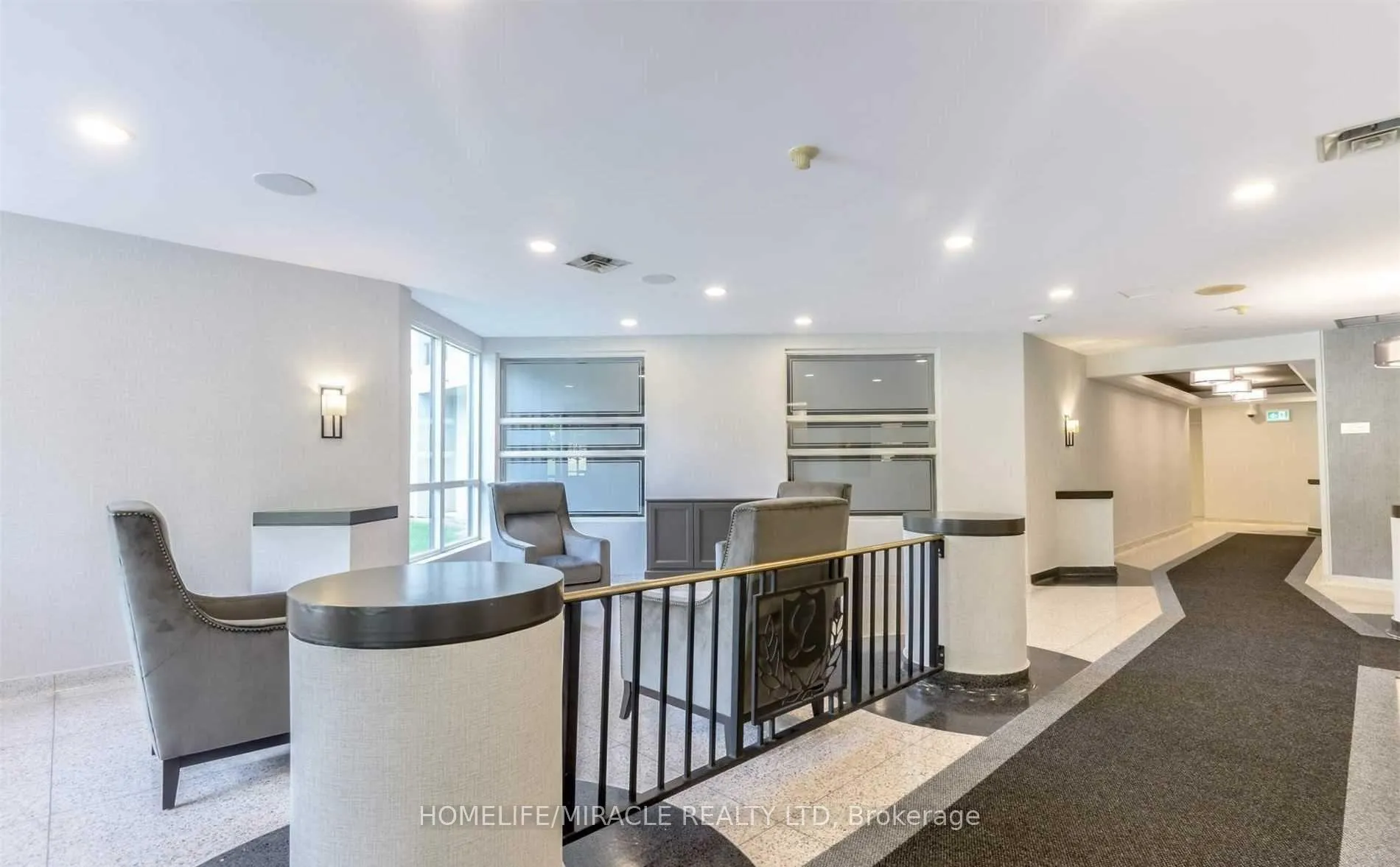 Photo 3 of Unit 902, 12 Laurelcrest Street, Brampton, Queen Street Corridor — HOMEH