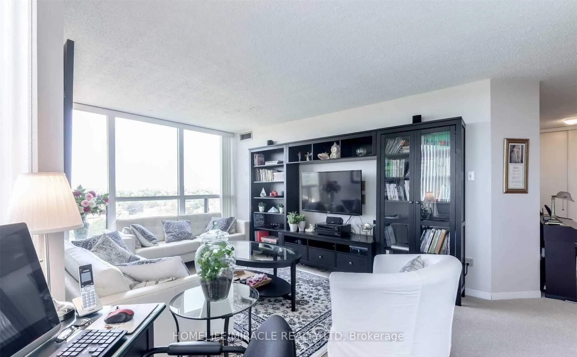 Photo 10 of Unit 902, 12 Laurelcrest Street, Brampton, Queen Street Corridor — HOMEH