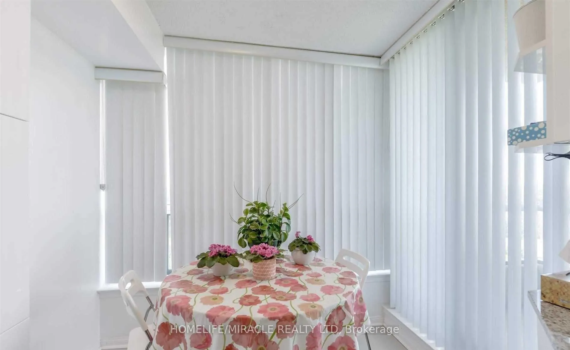 Photo 14 of Unit 902, 12 Laurelcrest Street, Brampton, Queen Street Corridor — HOMEH