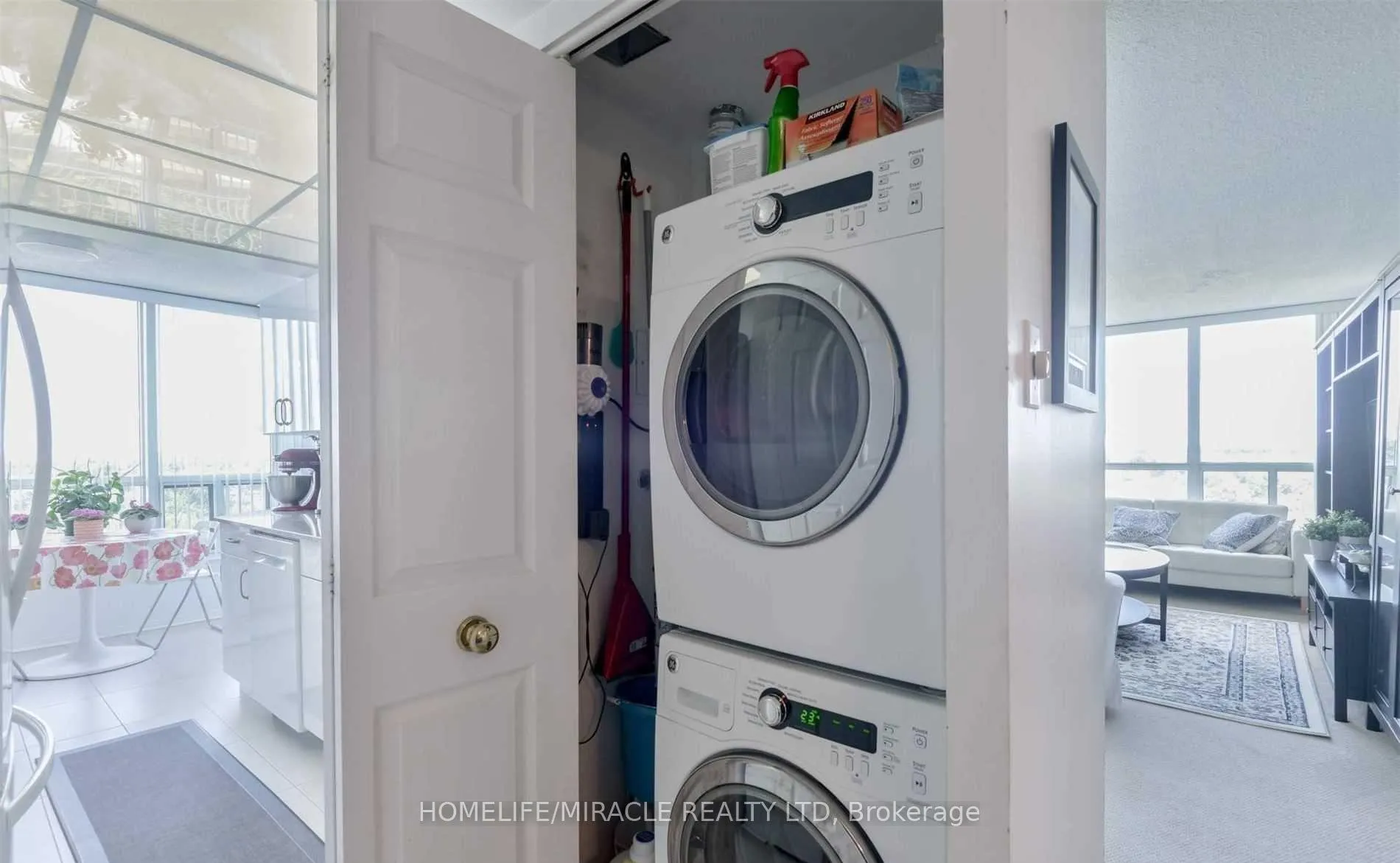 Photo 18 of Unit 902, 12 Laurelcrest Street, Brampton, Queen Street Corridor — HOMEH