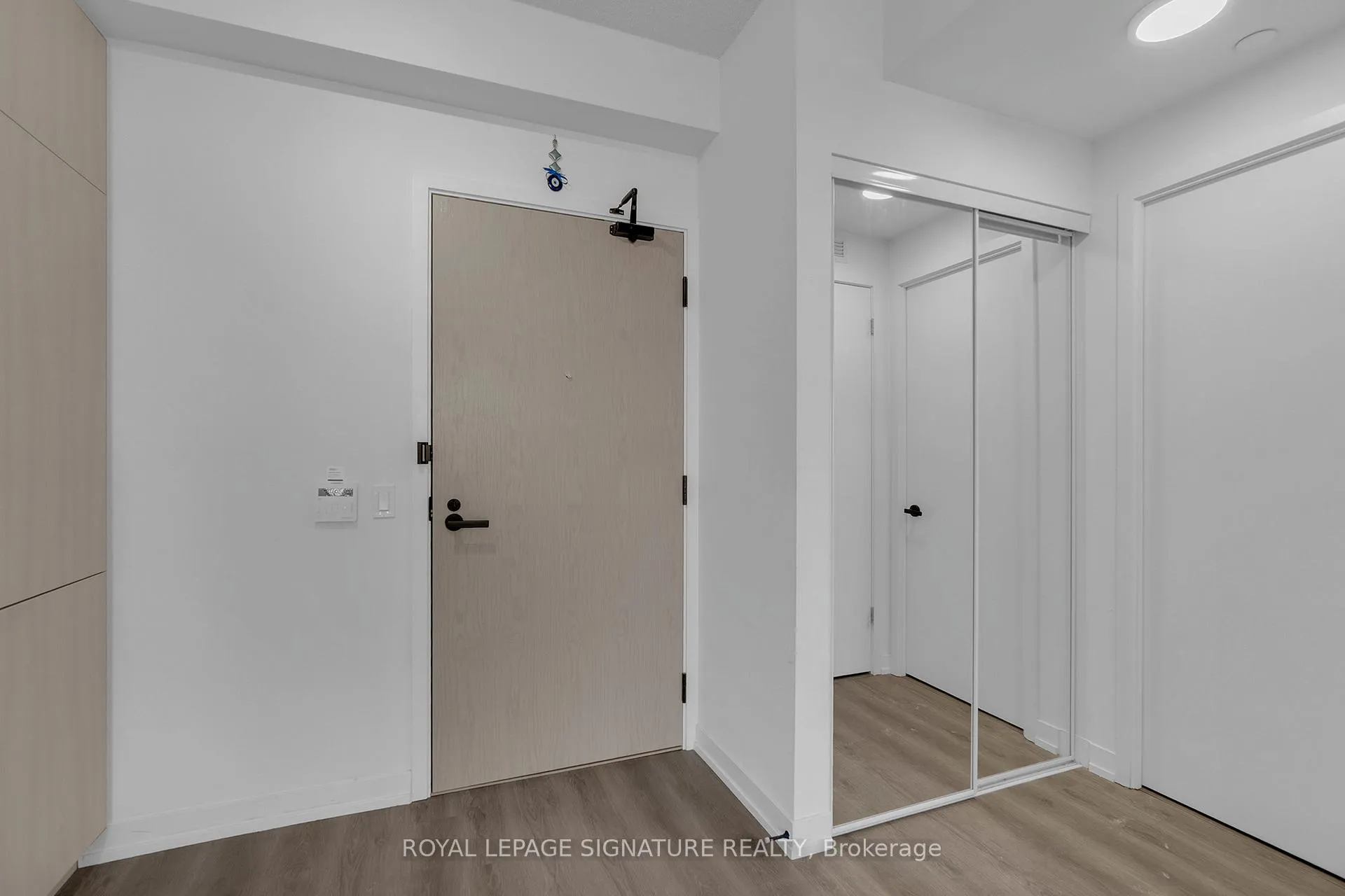 Photo 7 of Unit 3210, 225 Commerce Street, Vaughan, Vaughan Corporate Centre — HOMEH