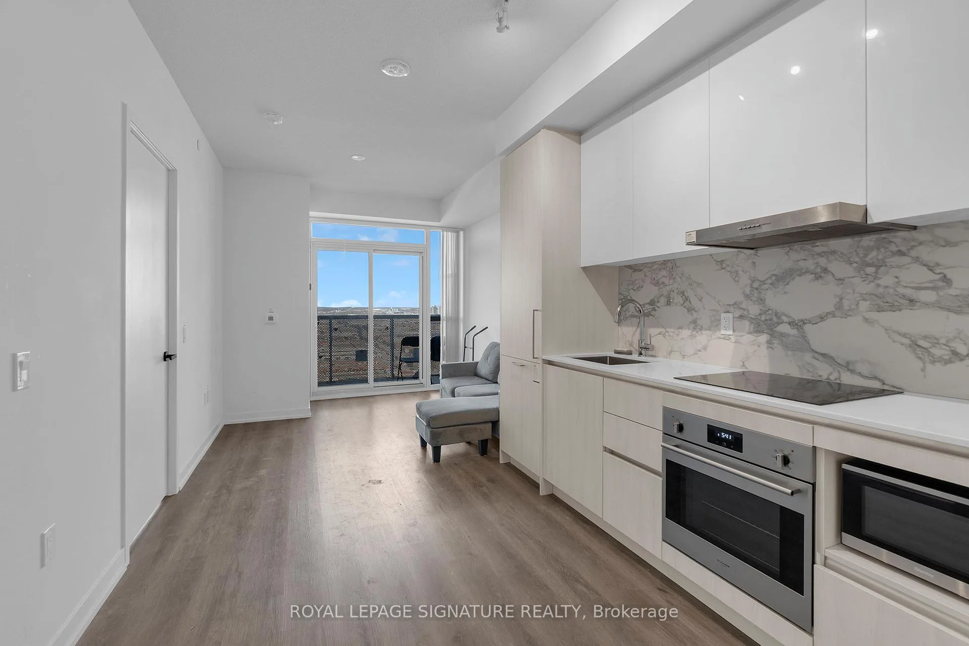 Photo 8 of Unit 3210, 225 Commerce Street, Vaughan, Vaughan Corporate Centre — HOMEH