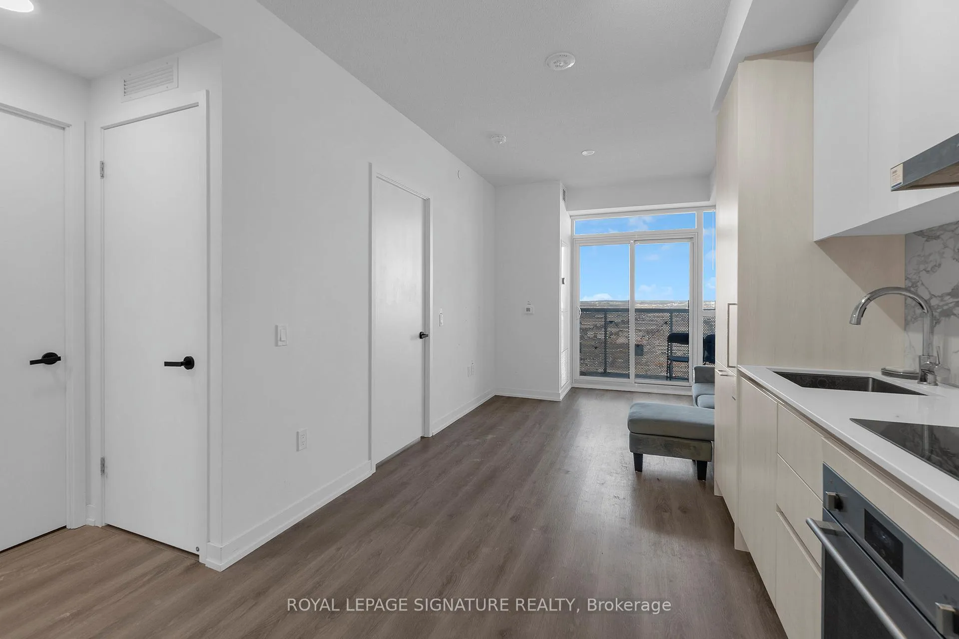 Photo 11 of Unit 3210, 225 Commerce Street, Vaughan, Vaughan Corporate Centre — HOMEH