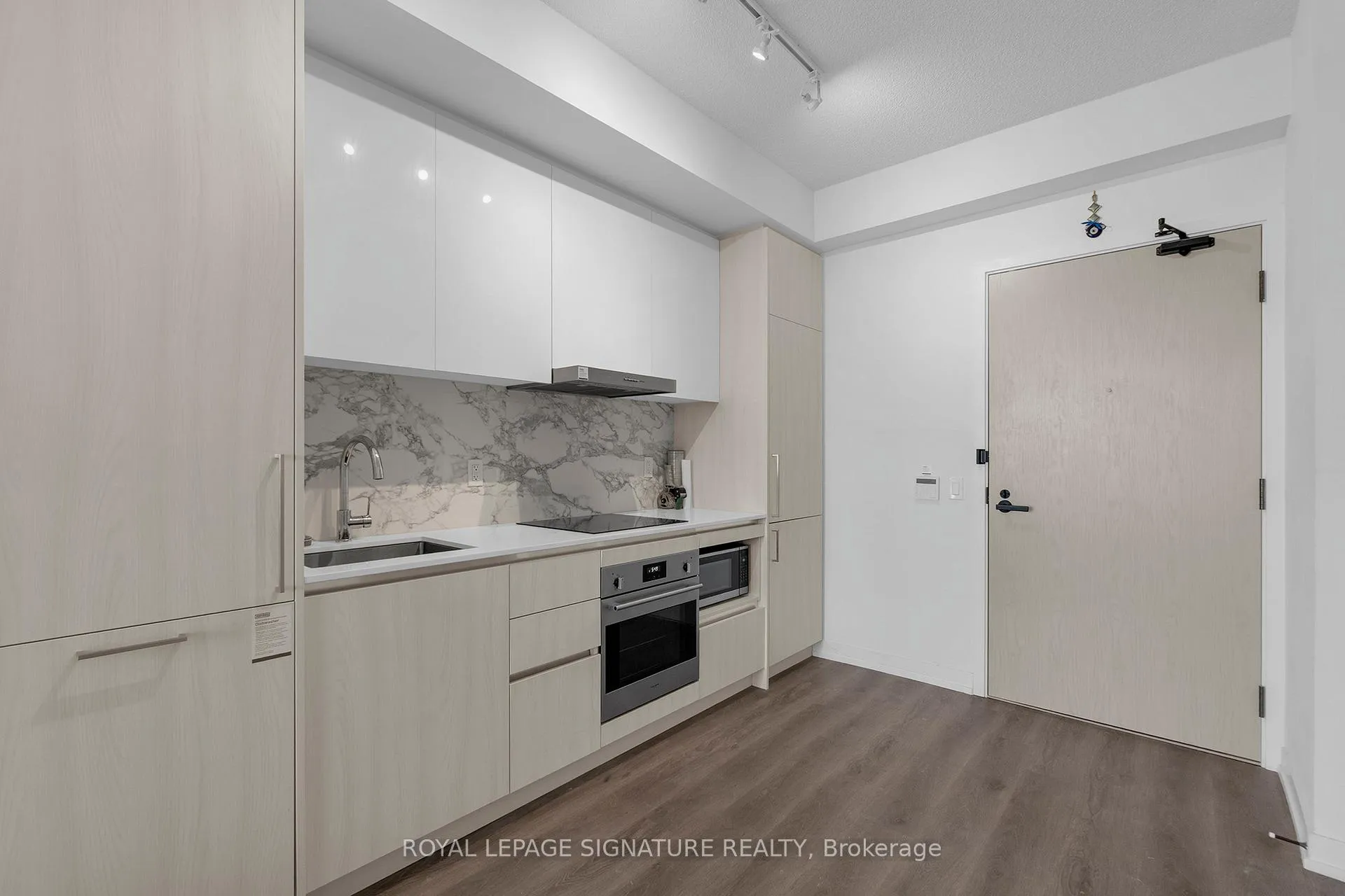 Photo 13 of Unit 3210, 225 Commerce Street, Vaughan, Vaughan Corporate Centre — HOMEH