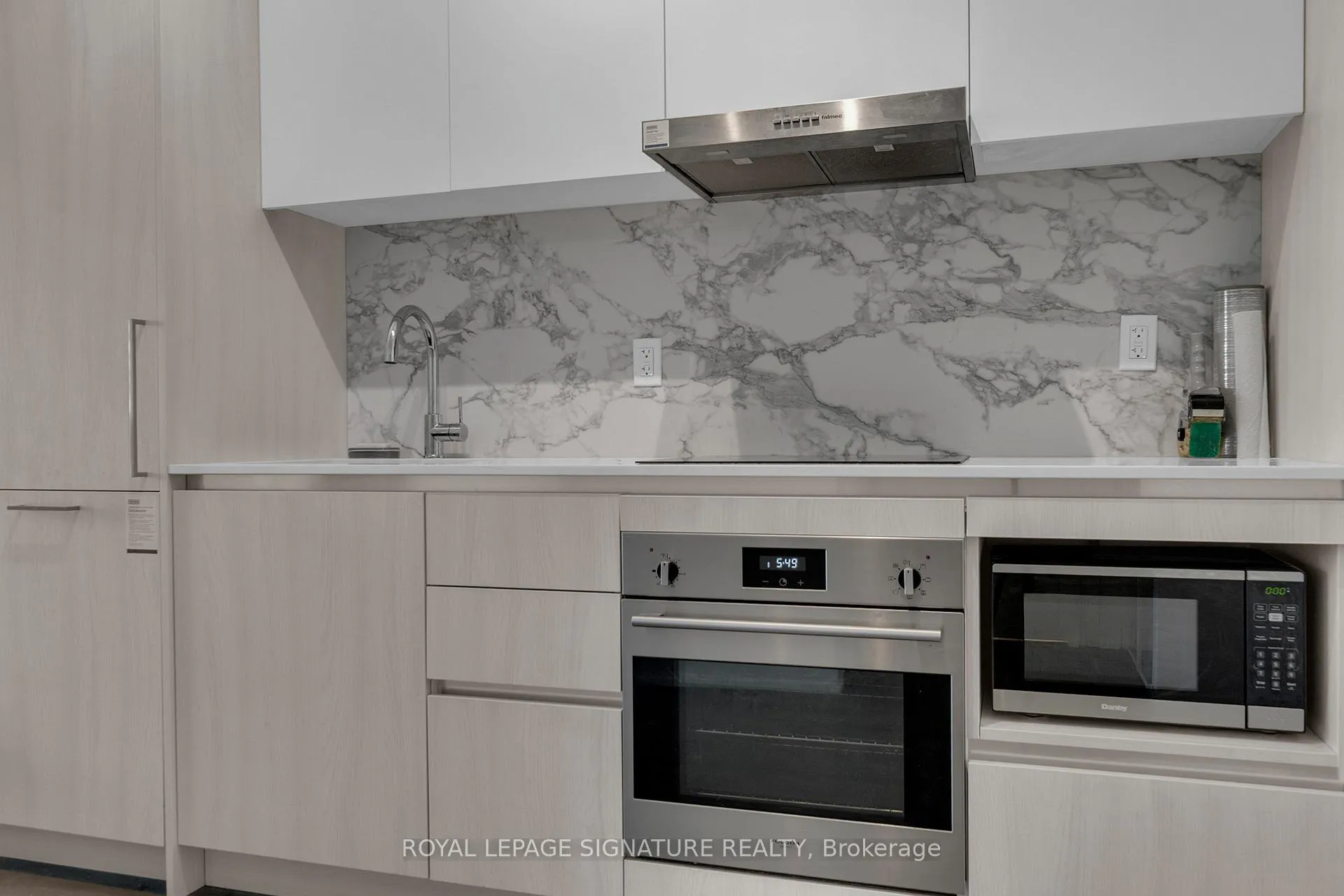 Photo 14 of Unit 3210, 225 Commerce Street, Vaughan, Vaughan Corporate Centre — HOMEH