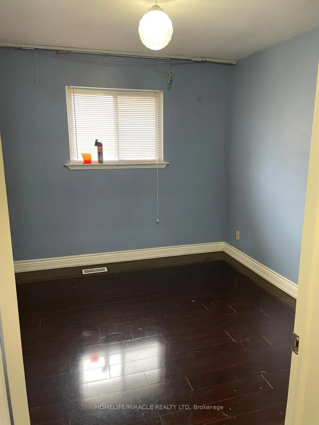 Photo 6 of Unit main, 422 Brimorton Drive, Scarborough, Woburn — HOMEH
