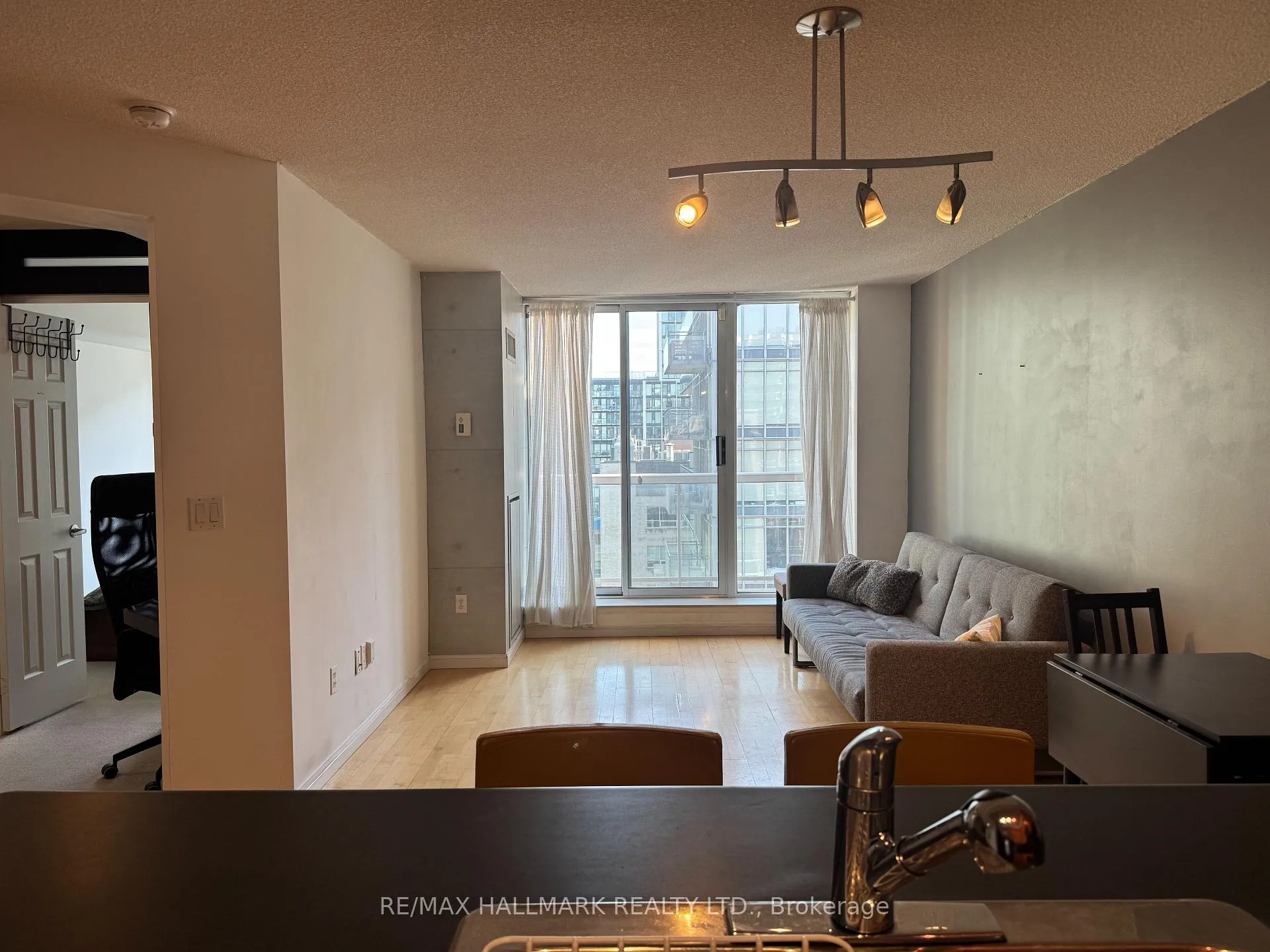 Photo 9 of Unit PH07, 330 Adelaide Street E, Toronto, Moss Park — HOMEH