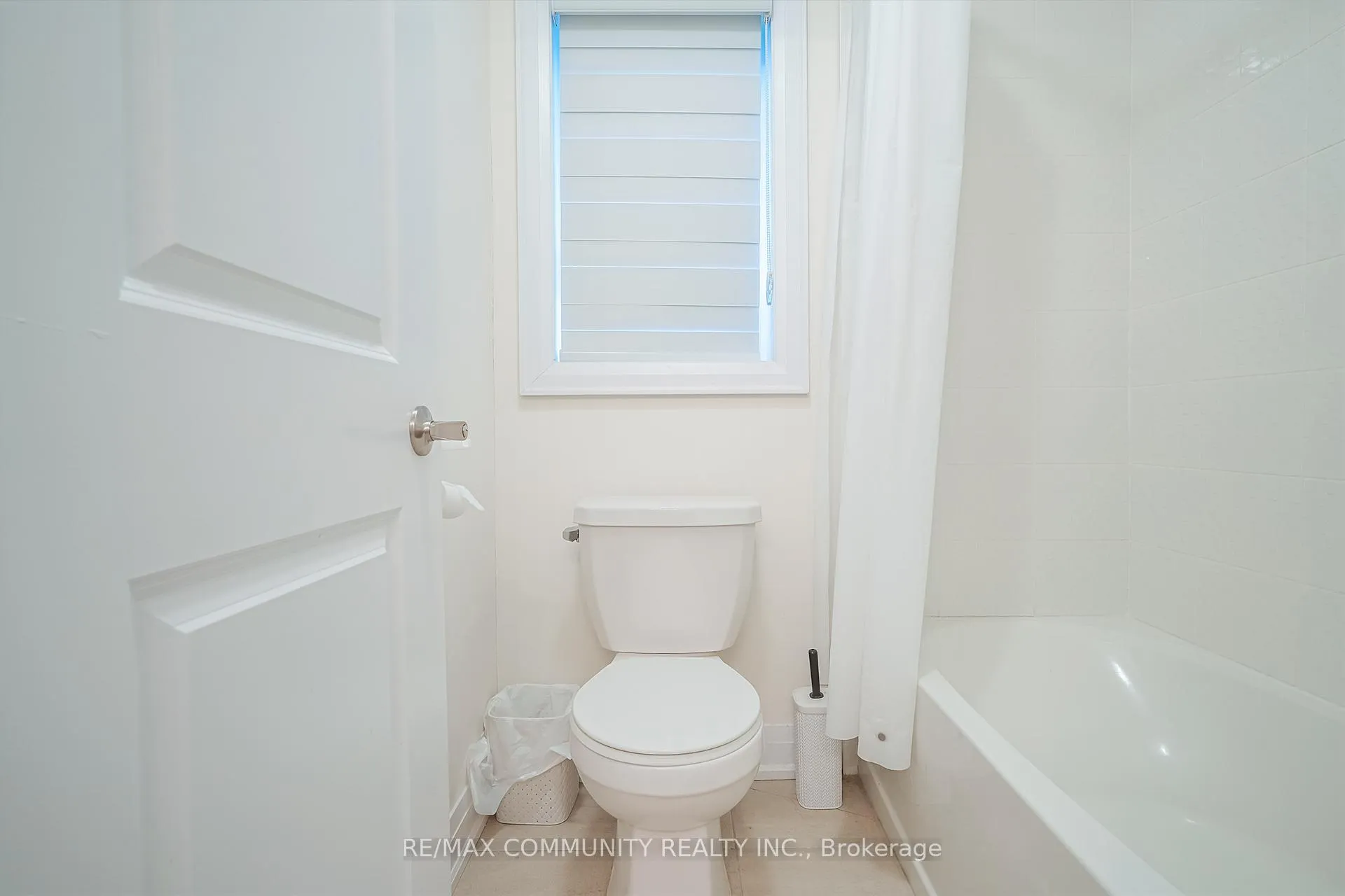 Photo 33 of 55 Hoad Street, Clarington, Newcastle — HOMEH
