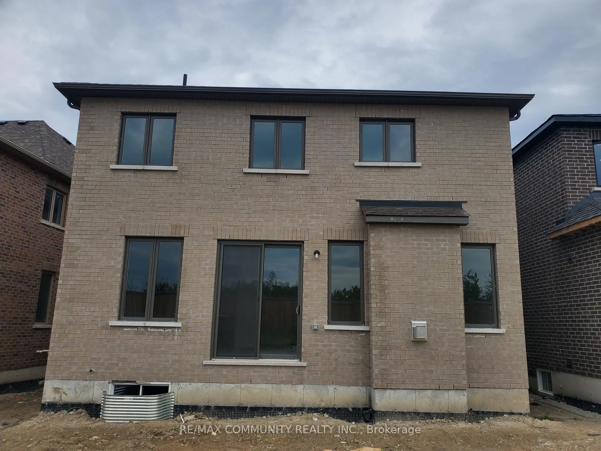 Photo 47 of 55 Hoad Street, Clarington, Newcastle — HOMEH