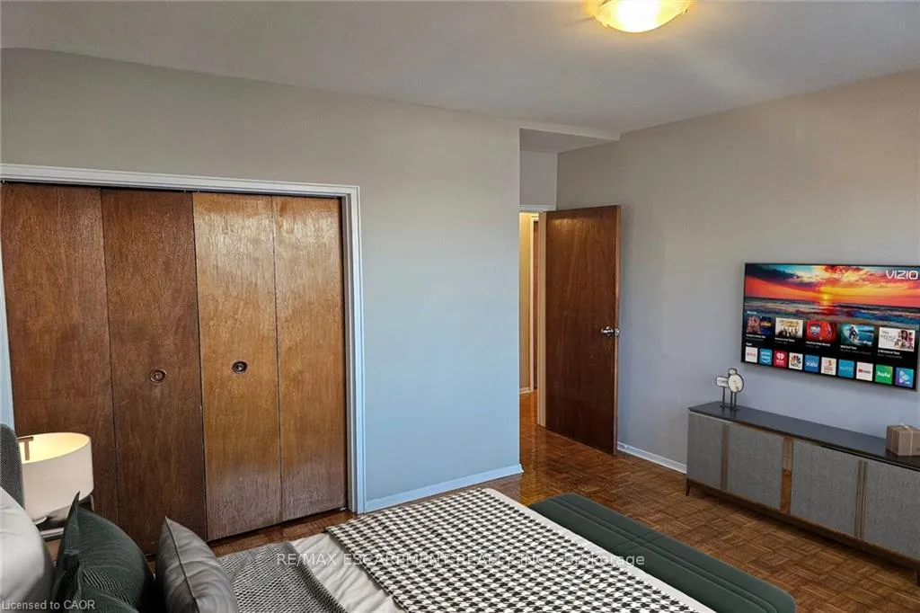Photo 8 of Unit B2, 2205 King Street E, Hamilton, Glenview — HOMEH