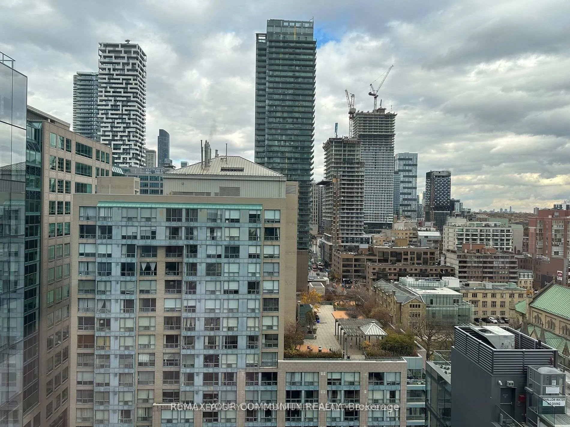 Photo 6 of Unit 1506, 60 Colborne Street, Toronto, Church-Yonge Corridor — HOMEH