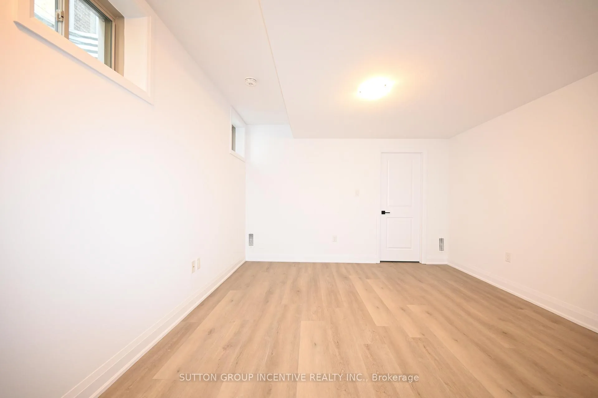 Photo 17 of Unit 1, 32 Winery Way, Barrie, Rural Barrie Southeast — HOMEH