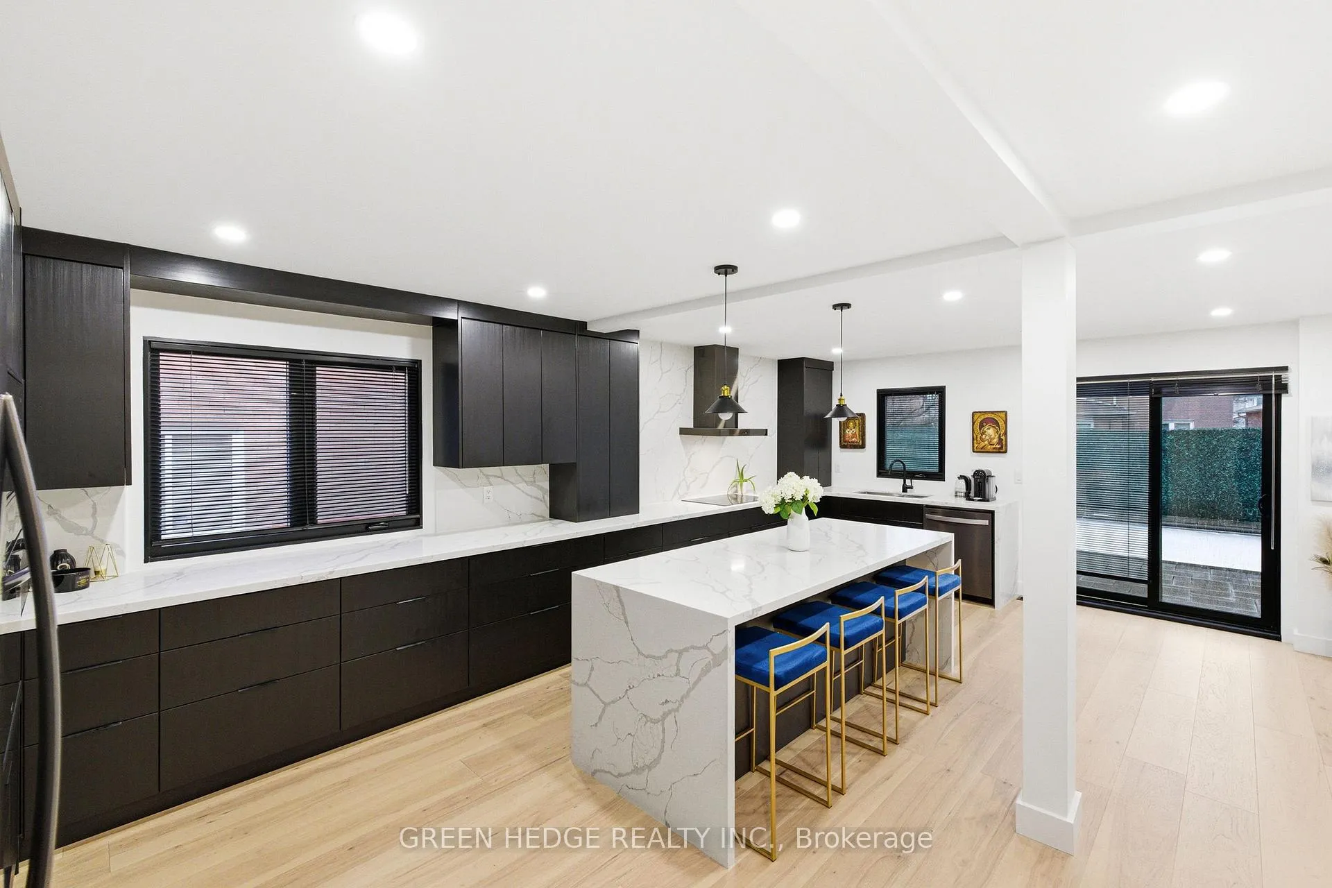 Photo 7 of 33 Dagwell Crescent, Ajax, Central West — HOMEH