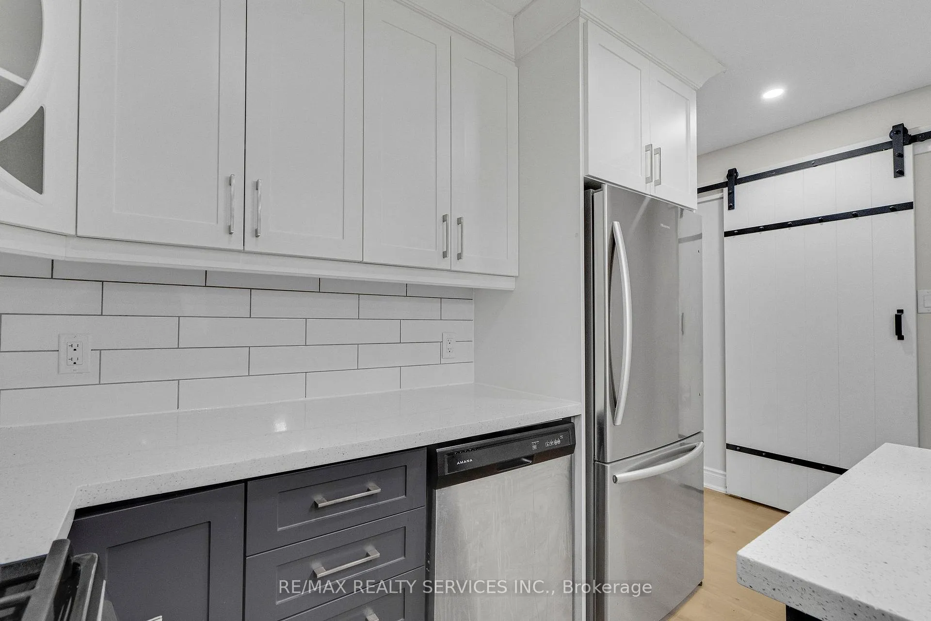 Photo 10 of Unit Upper, 171 Britannia Avenue, Hamilton, Crown Point — HOMEH