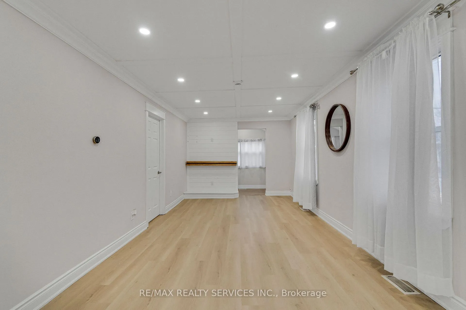 Photo 13 of Unit Upper, 171 Britannia Avenue, Hamilton, Crown Point — HOMEH