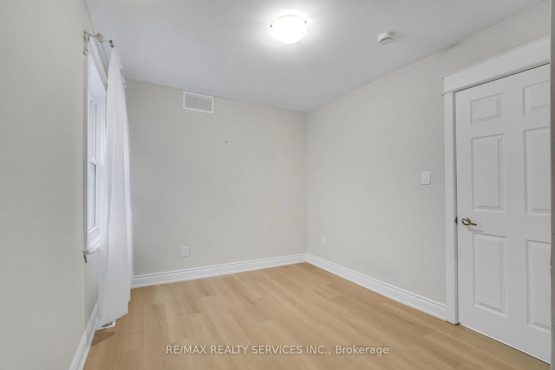 Photo 18 of Unit Upper, 171 Britannia Avenue, Hamilton, Crown Point — HOMEH