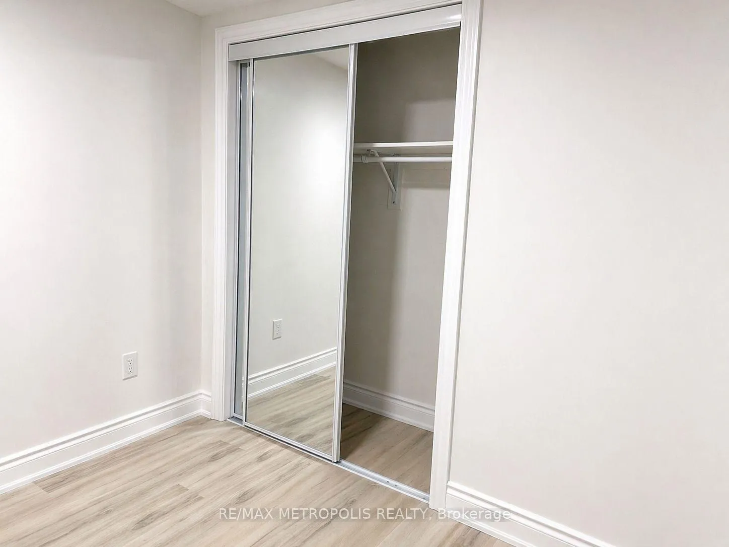 Photo 13 of Unit Bsmt, 754 Eyer Drive, Pickering, West Shore — HOMEH