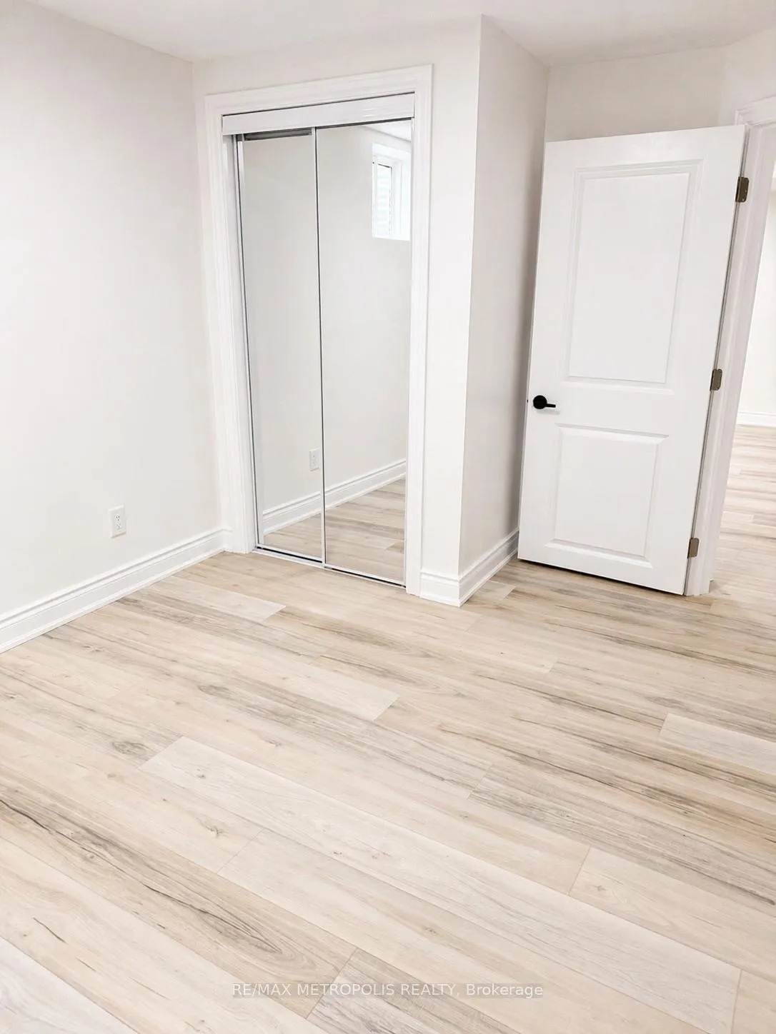 Photo 16 of Unit Bsmt, 754 Eyer Drive, Pickering, West Shore — HOMEH