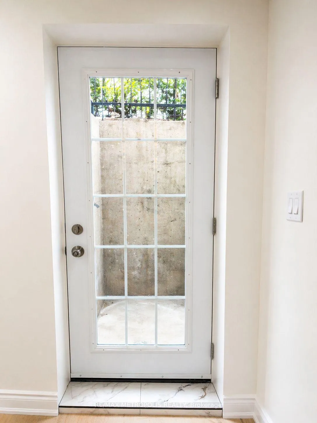 Photo 19 of Unit Bsmt, 754 Eyer Drive, Pickering, West Shore — HOMEH