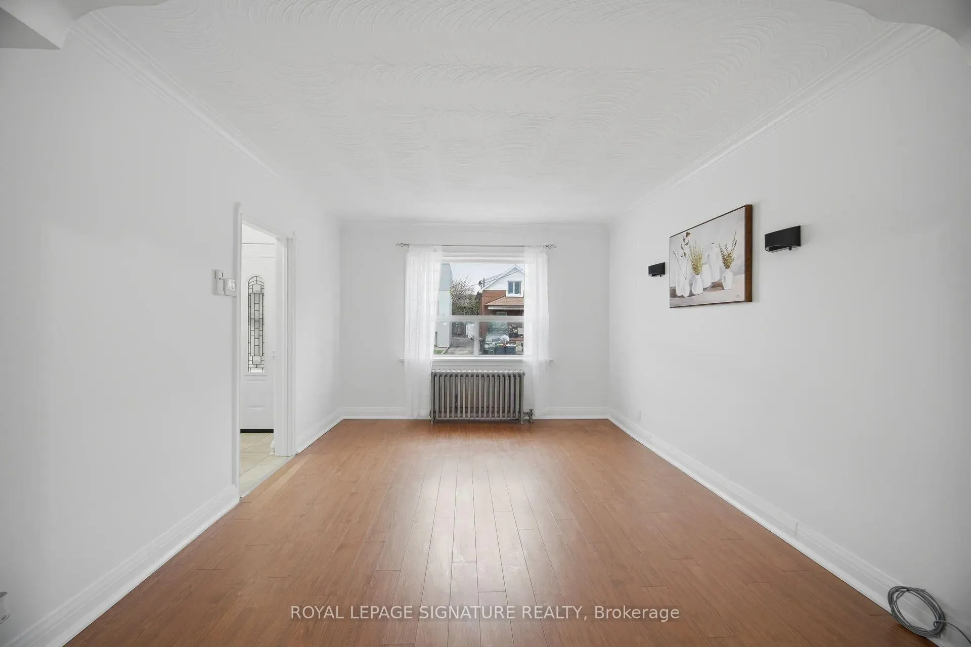 Photo 7 of 77 Ypres Road, Toronto, Keelesdale-Eglinton West — HOMEH