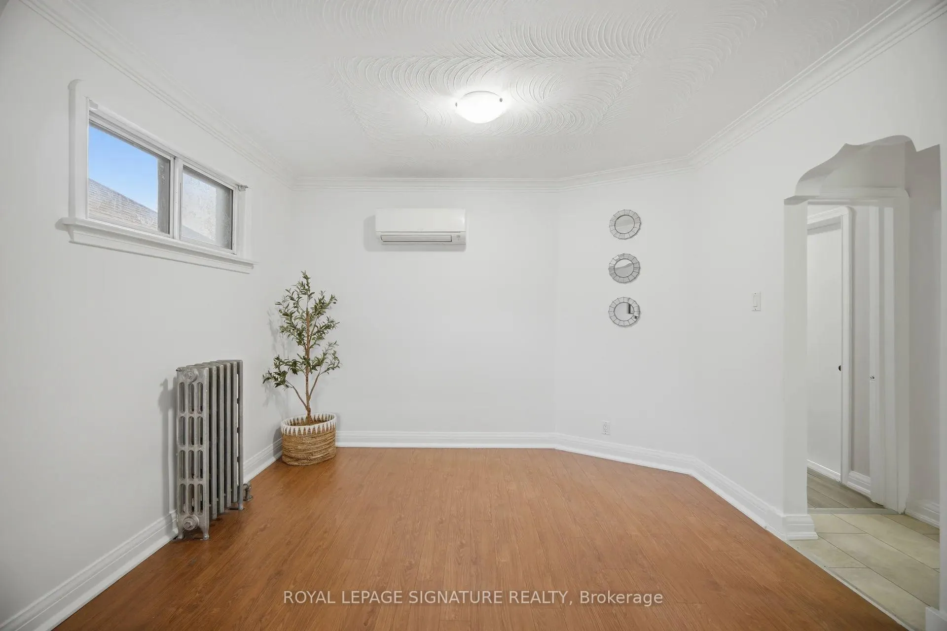 Photo 10 of 77 Ypres Road, Toronto, Keelesdale-Eglinton West — HOMEH