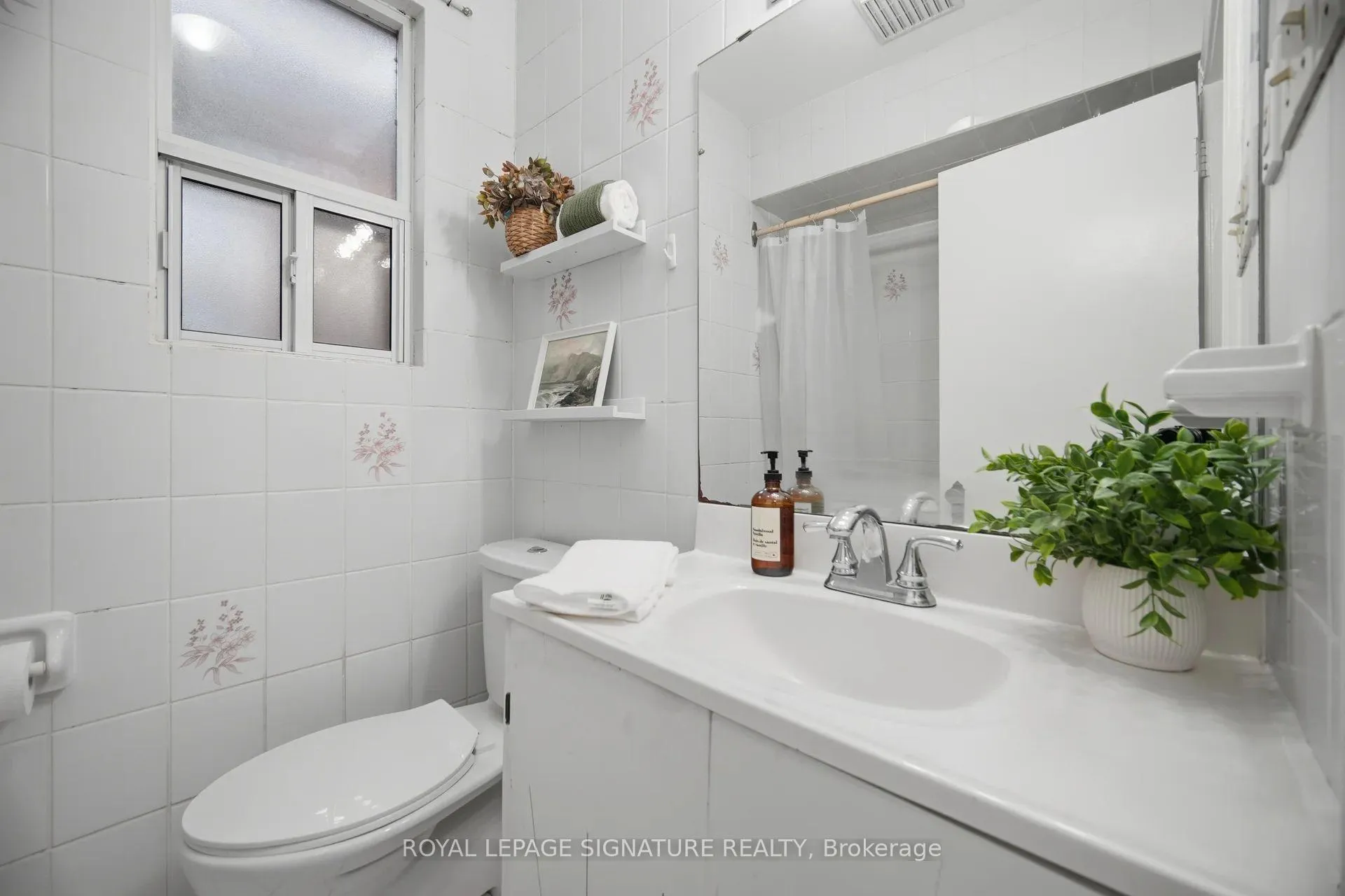Photo 22 of 77 Ypres Road, Toronto, Keelesdale-Eglinton West — HOMEH