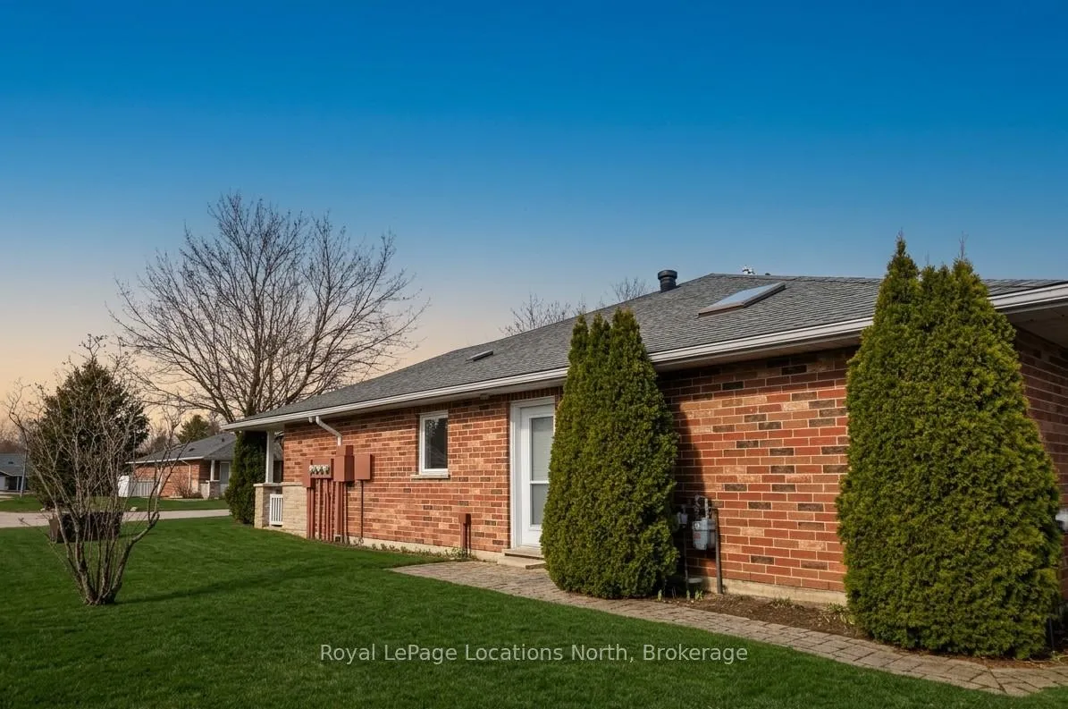 Photo 8 of Unit 23, 275 Huron Street, Clearview, Stayner — HOMEH