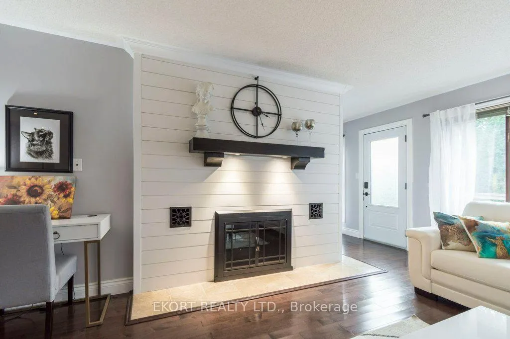 Photo 9 of 24 Kaiser Court, Belleville, Belleville Ward — HOMEH