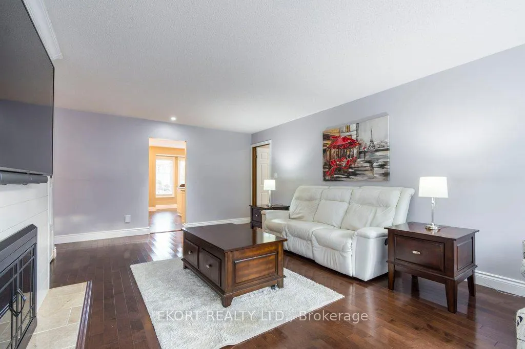 Photo 11 of 24 Kaiser Court, Belleville, Belleville Ward — HOMEH