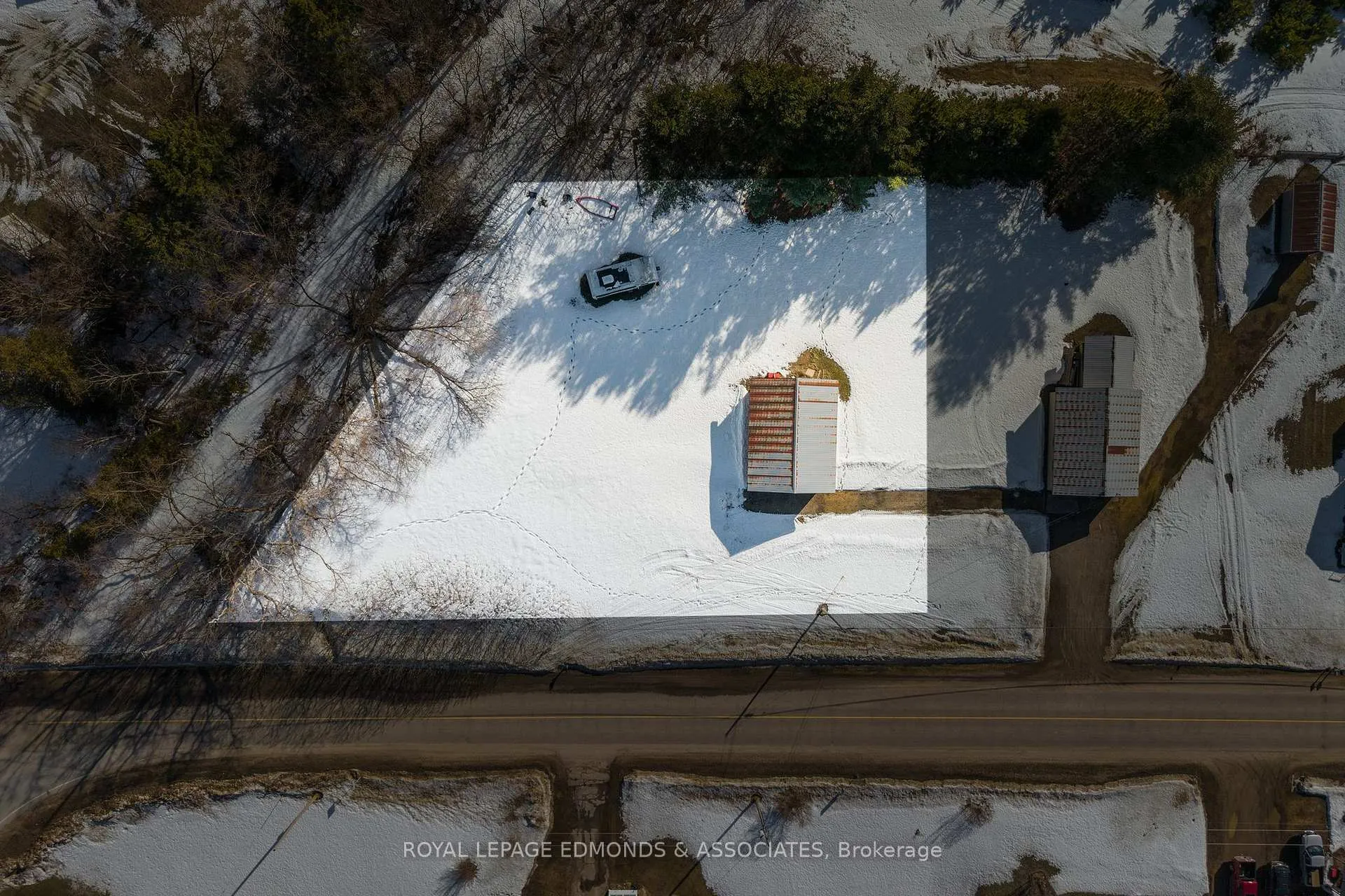 Front of 00 Robertson Dr