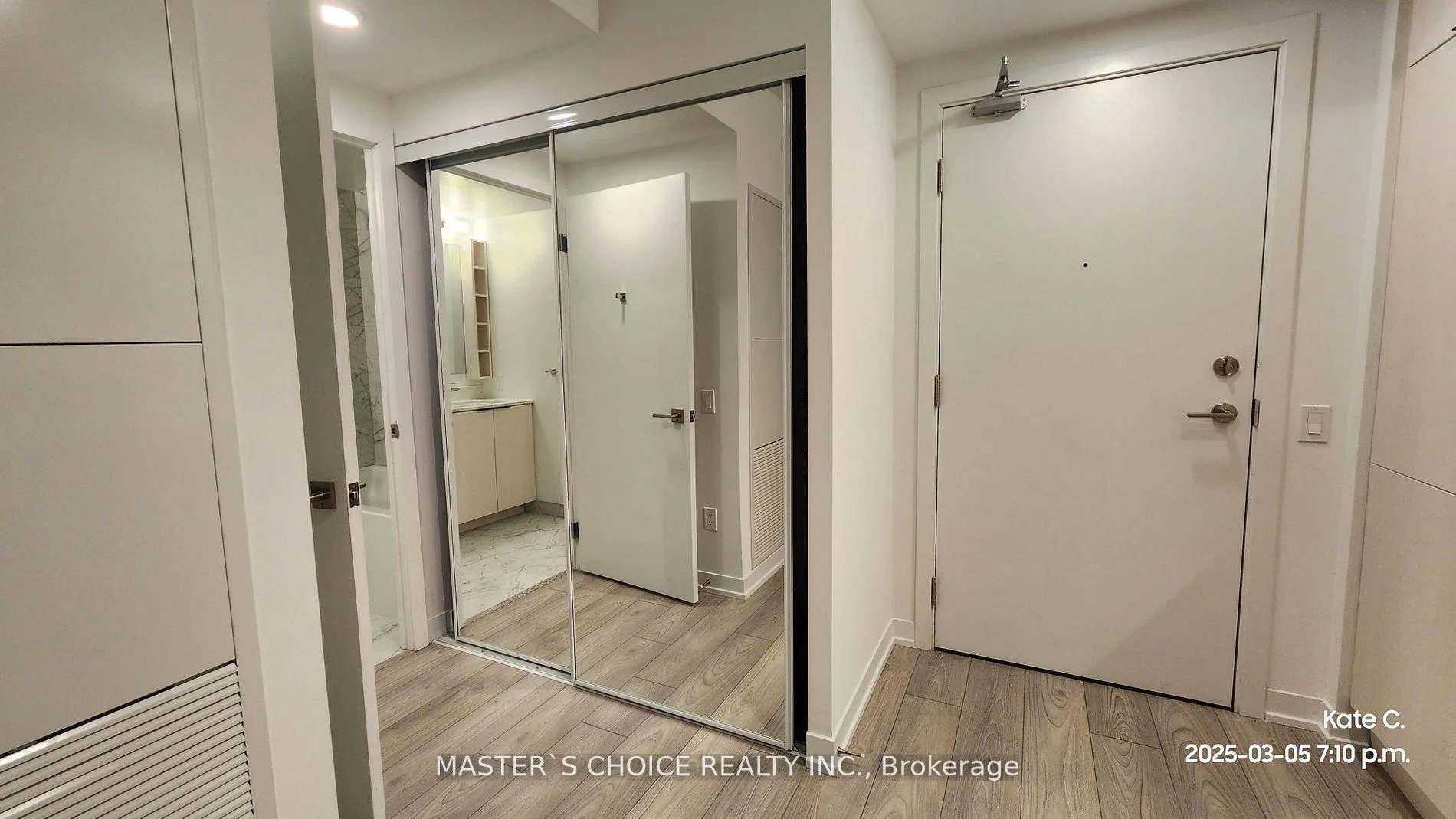 Photo 4 of Unit 3606, 82 Dalhousie Street, Toronto, Church-Yonge Corridor — HOMEH