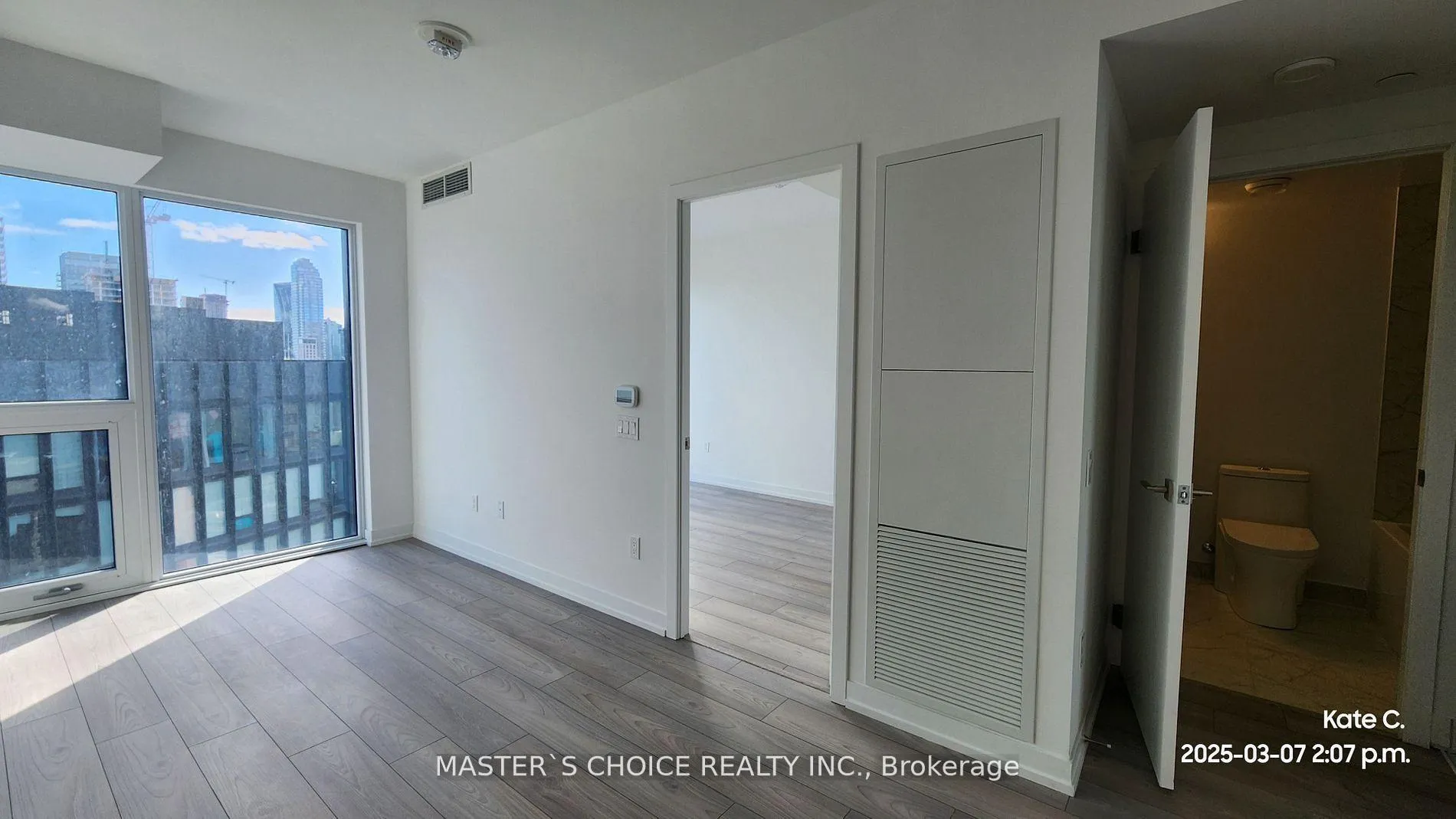 Photo 5 of Unit 3606, 82 Dalhousie Street, Toronto, Church-Yonge Corridor — HOMEH