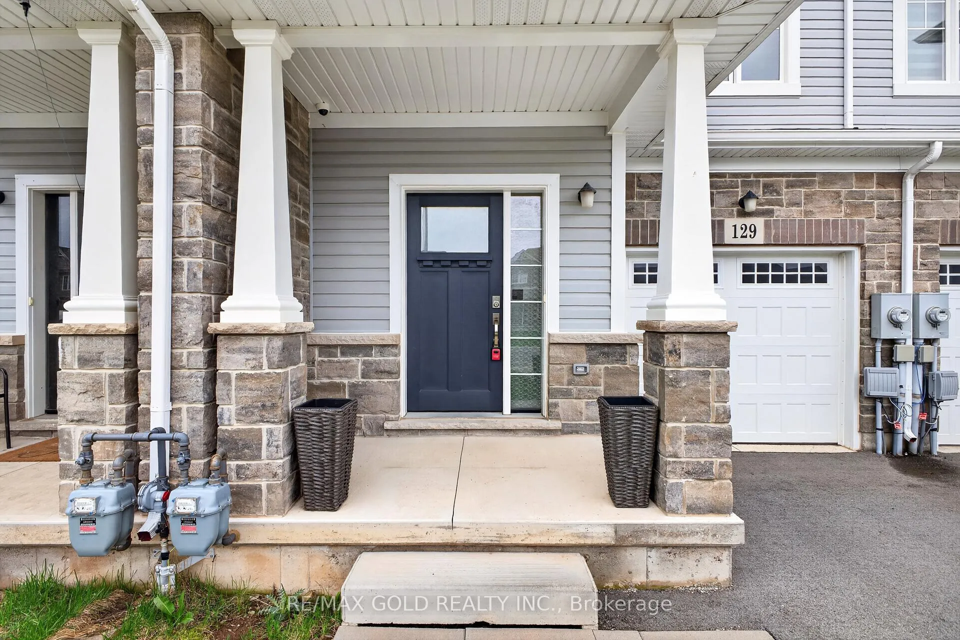 Photo 4 of 129 Sunflower Place, Welland, West Welland — HOMEH