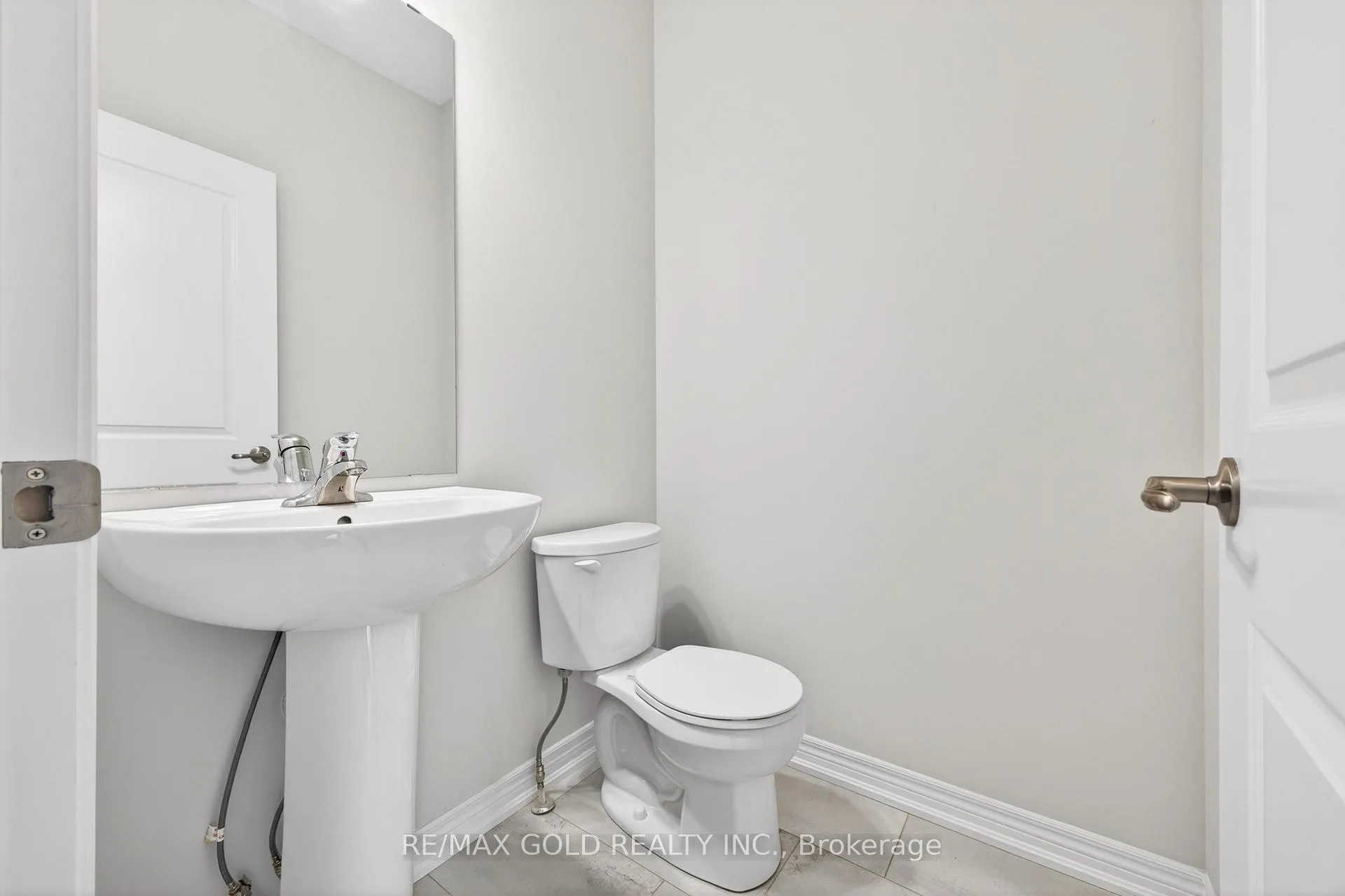 Photo 11 of 129 Sunflower Place, Welland, West Welland — HOMEH