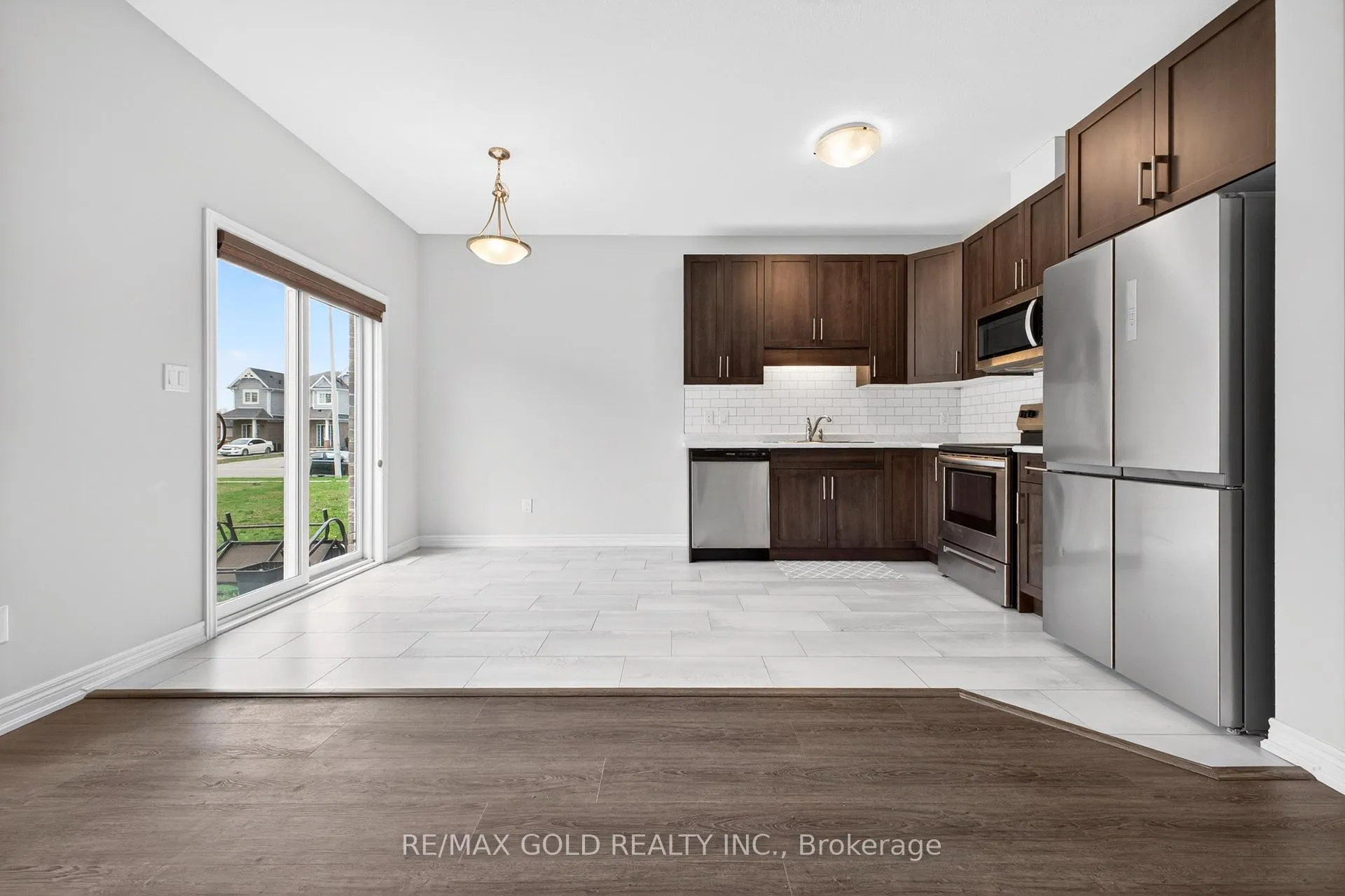 Photo 16 of 129 Sunflower Place, Welland, West Welland — HOMEH