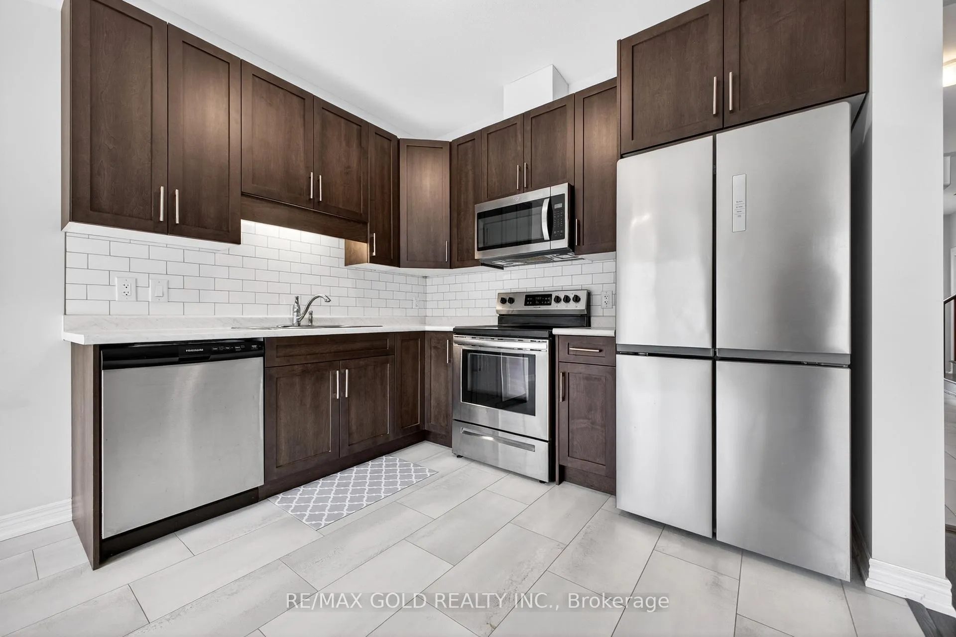 Photo 17 of 129 Sunflower Place, Welland, West Welland — HOMEH