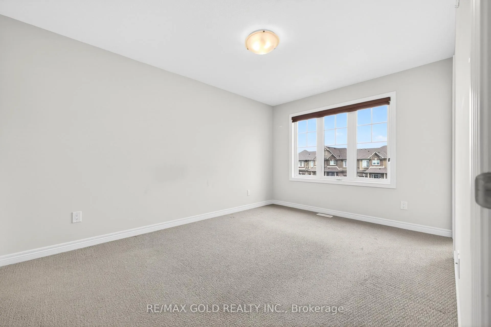 Photo 26 of 129 Sunflower Place, Welland, West Welland — HOMEH