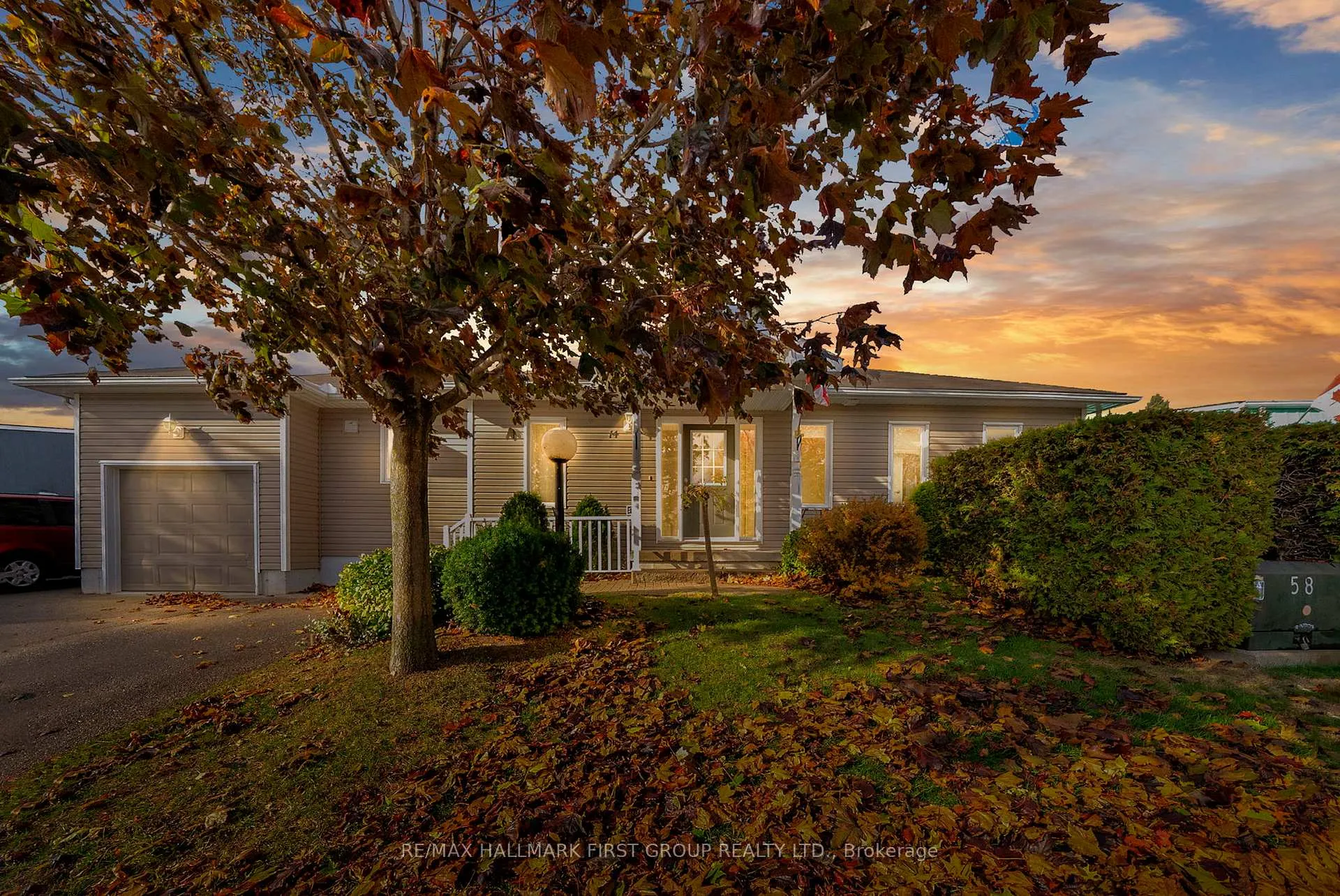 Photo 1 of 14 Champlain Court, Clarington, Newcastle — HOMEH