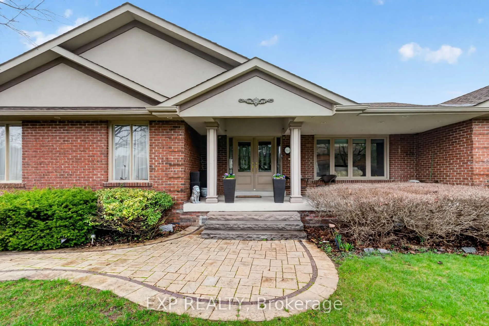 Photo 2 of 124 Ellis Avenue, King, Nobleton — HOMEH