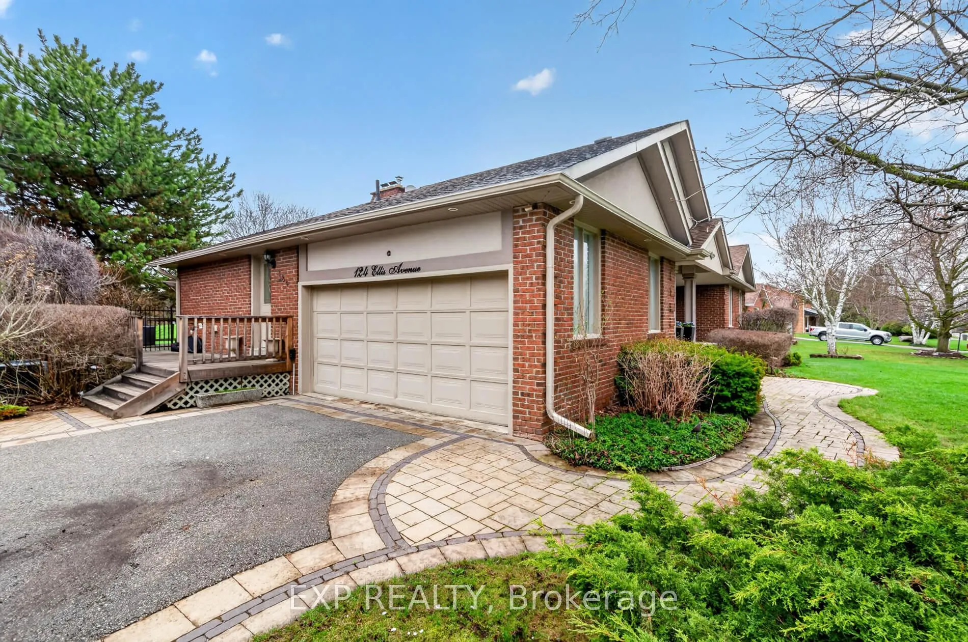 Photo 3 of 124 Ellis Avenue, King, Nobleton — HOMEH
