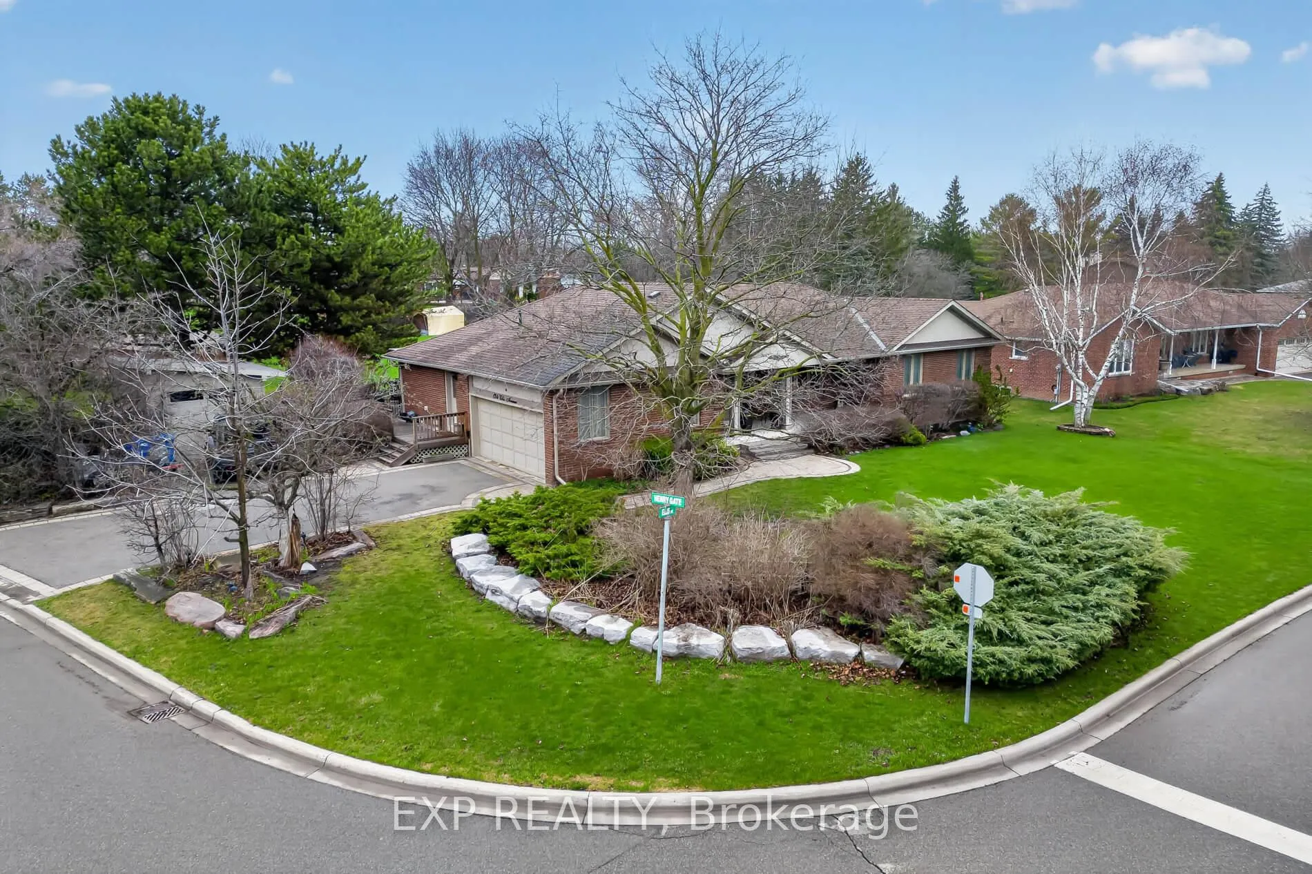 Photo 4 of 124 Ellis Avenue, King, Nobleton — HOMEH