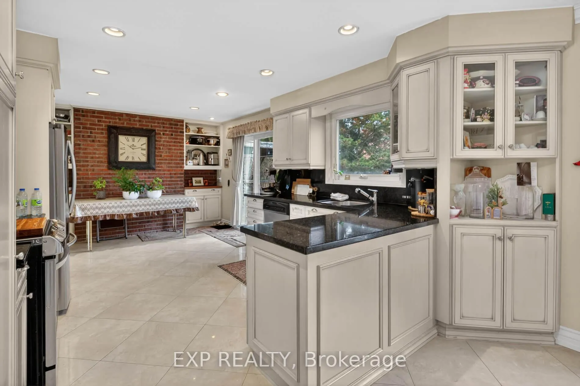 Photo 10 of 124 Ellis Avenue, King, Nobleton — HOMEH