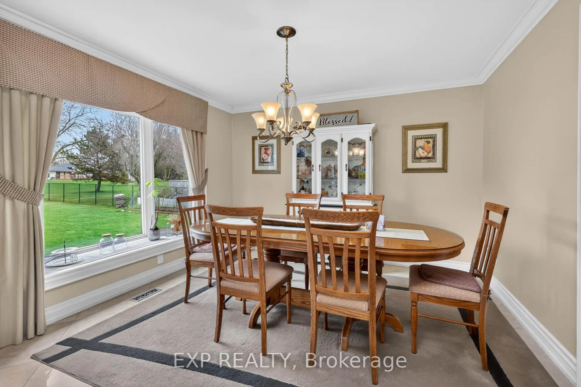 Photo 11 of 124 Ellis Avenue, King, Nobleton — HOMEH