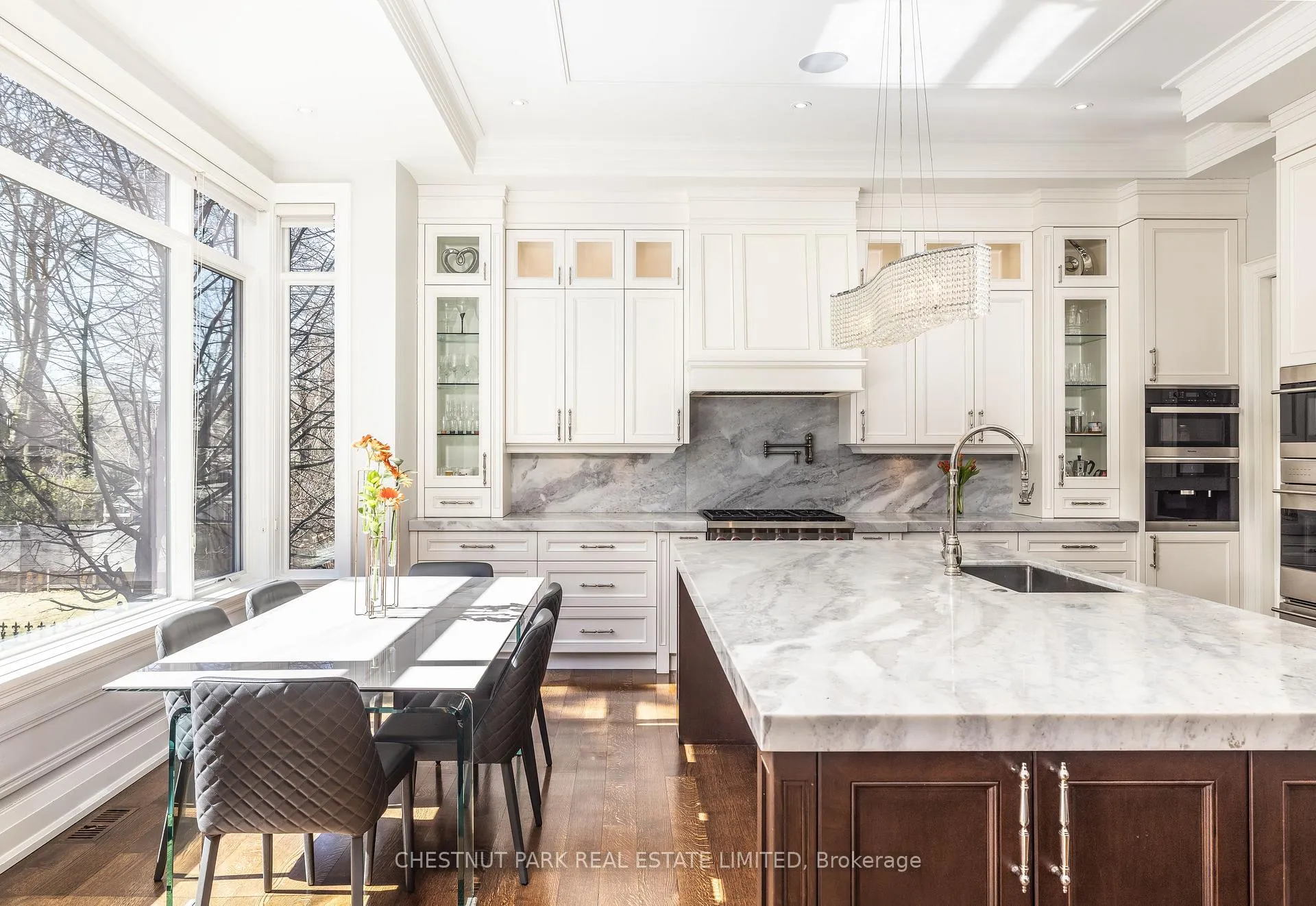 Photo 11 of 147 St Leonard's Avenue, Toronto, Lawrence Park South — HOMEH