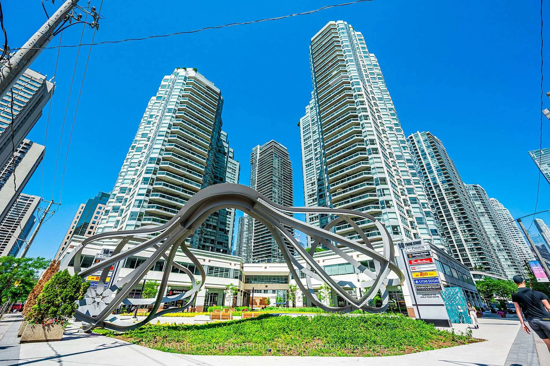 Front of Unit 1012, 10 Yonge Street